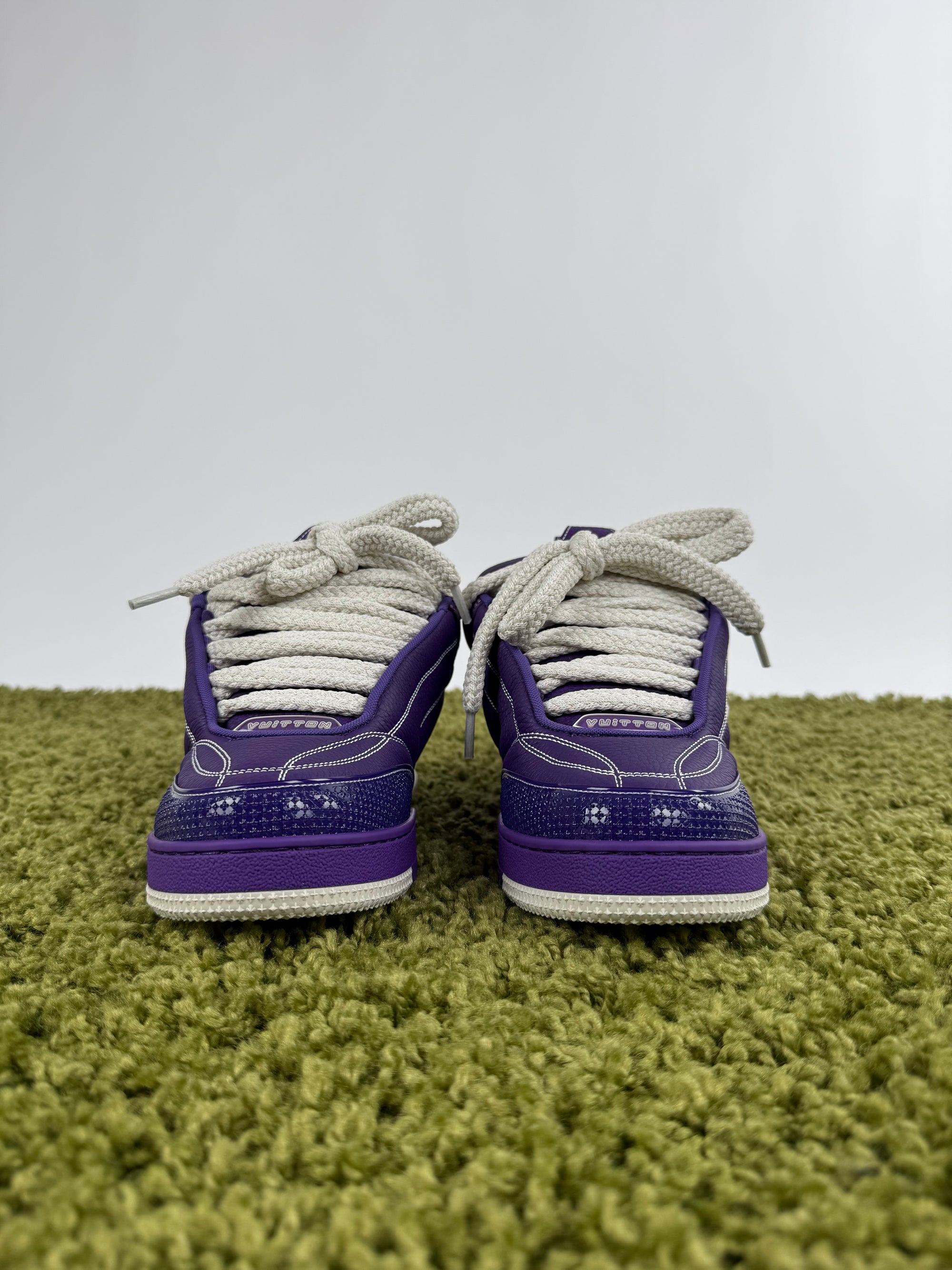 Louis Vuitton Skate Viola 7.5