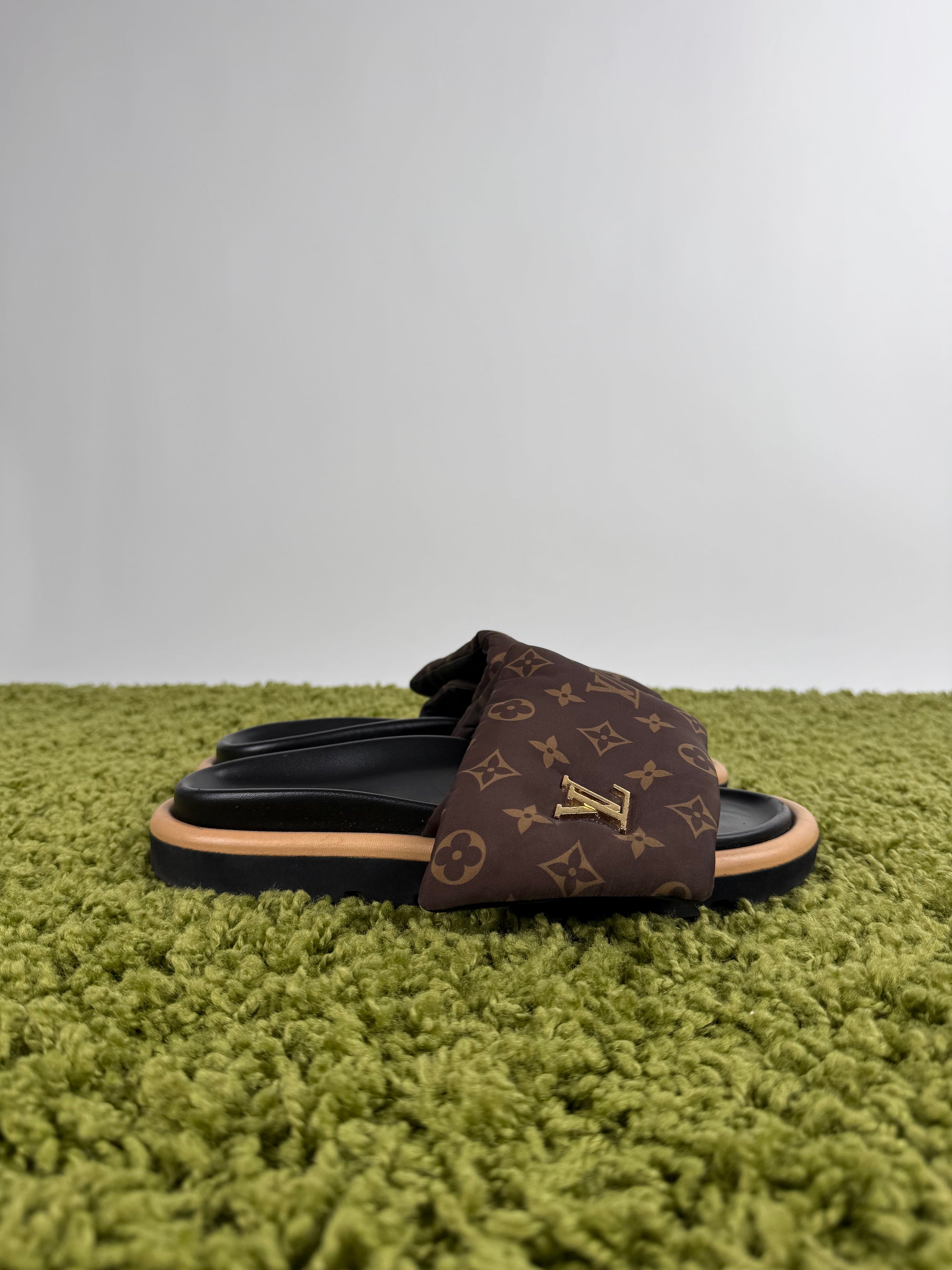 Mule Bassa Pule Pillow Louis Vuitton Marrone 40