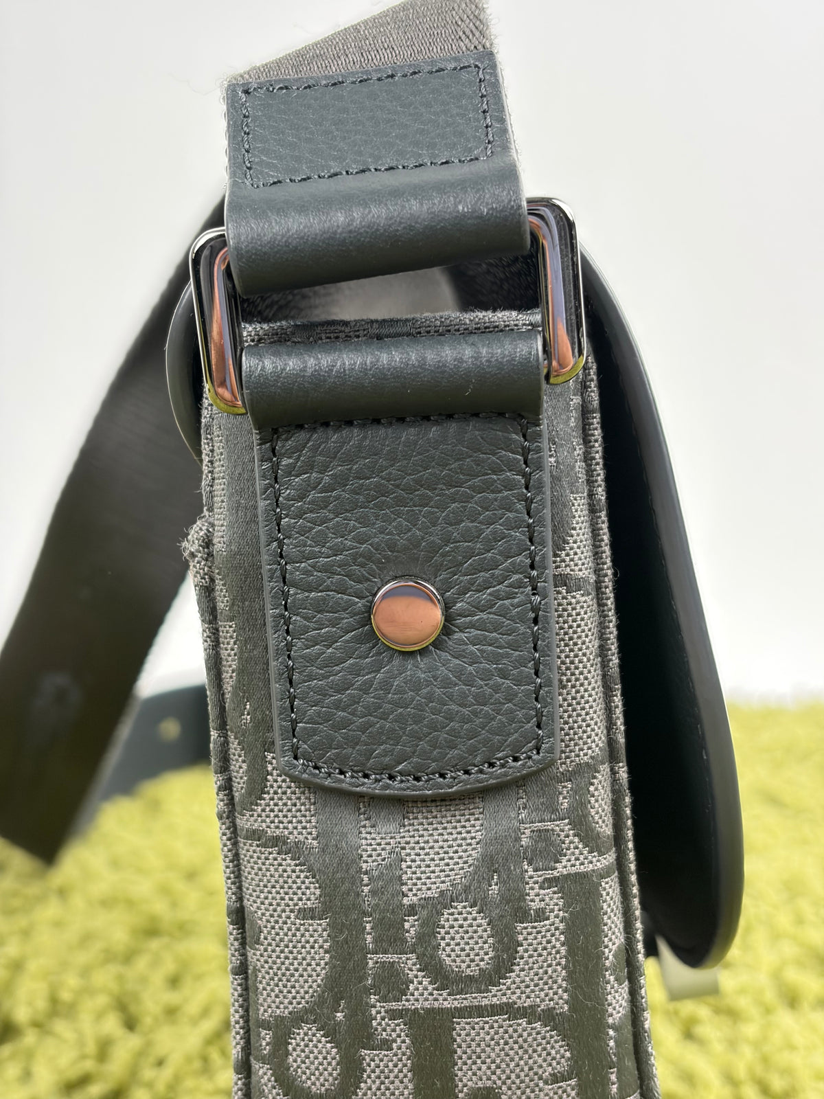 Borsa Christian Dior Saddle con pattina Grigia