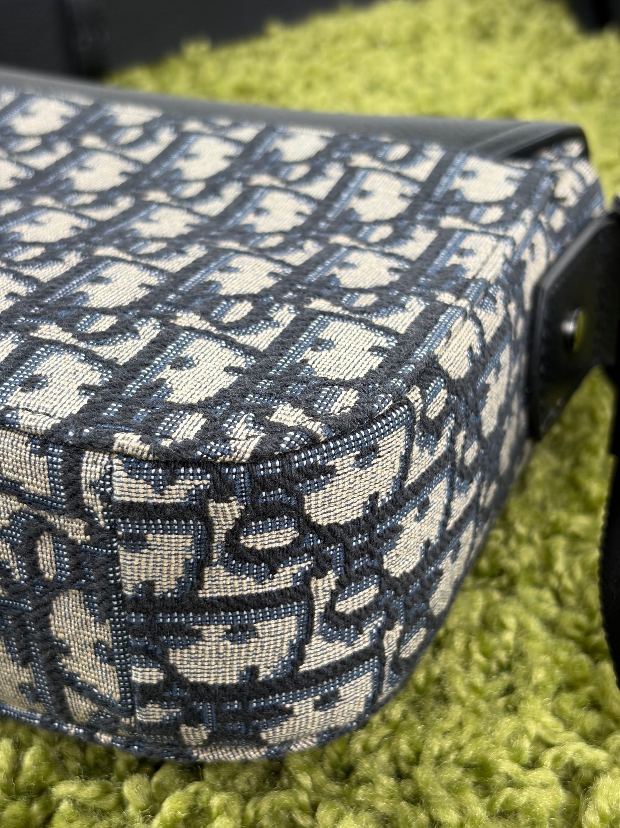 Borsello Dior Monogram blu e grigio