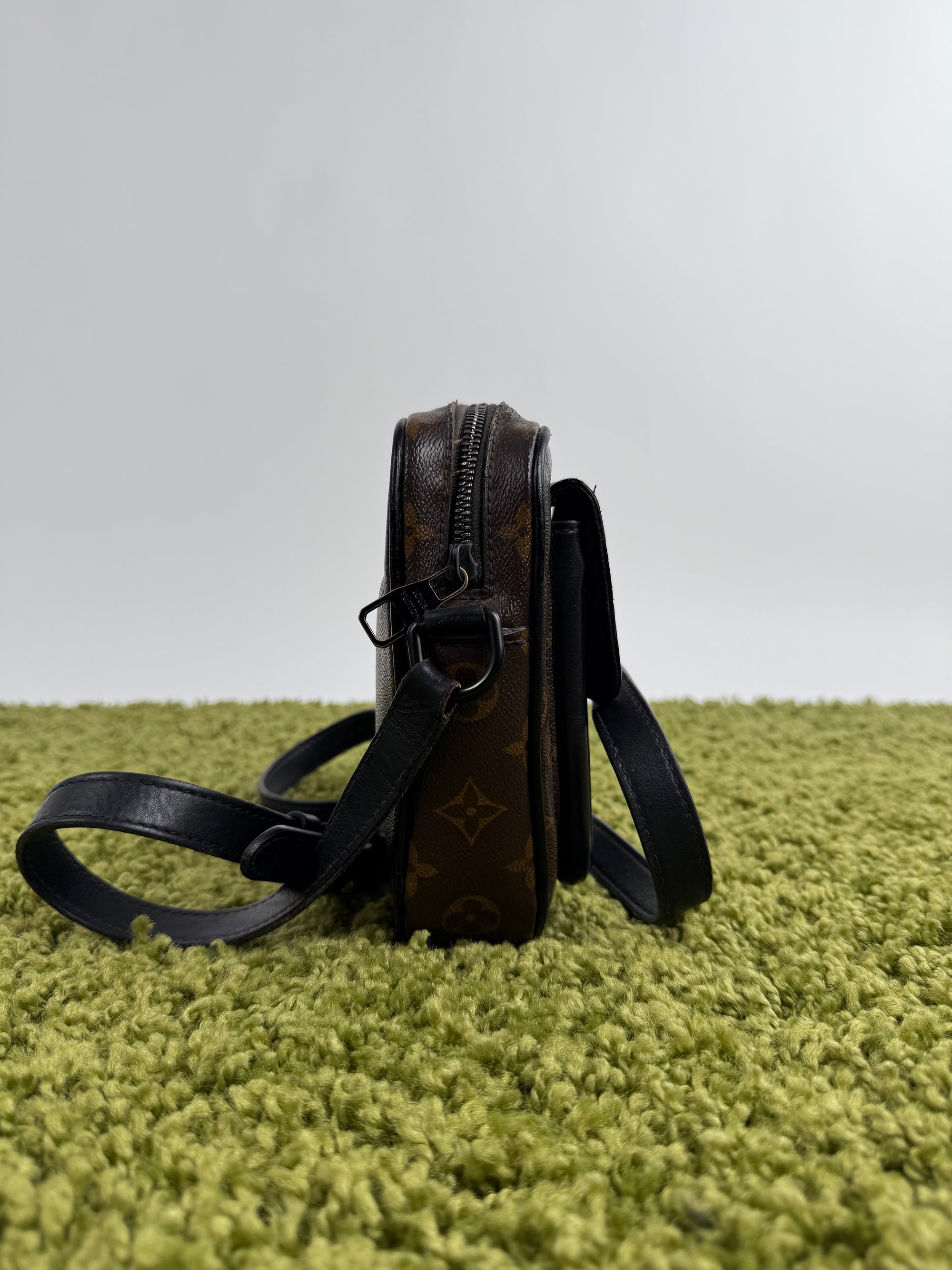 tracolla Louis Vuitton Christopher Wearable Wallet in tela Monogram Macassar
