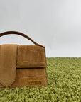 Jacquemus La Grande Bambino camoscio marrone con effetto Coccodrillo