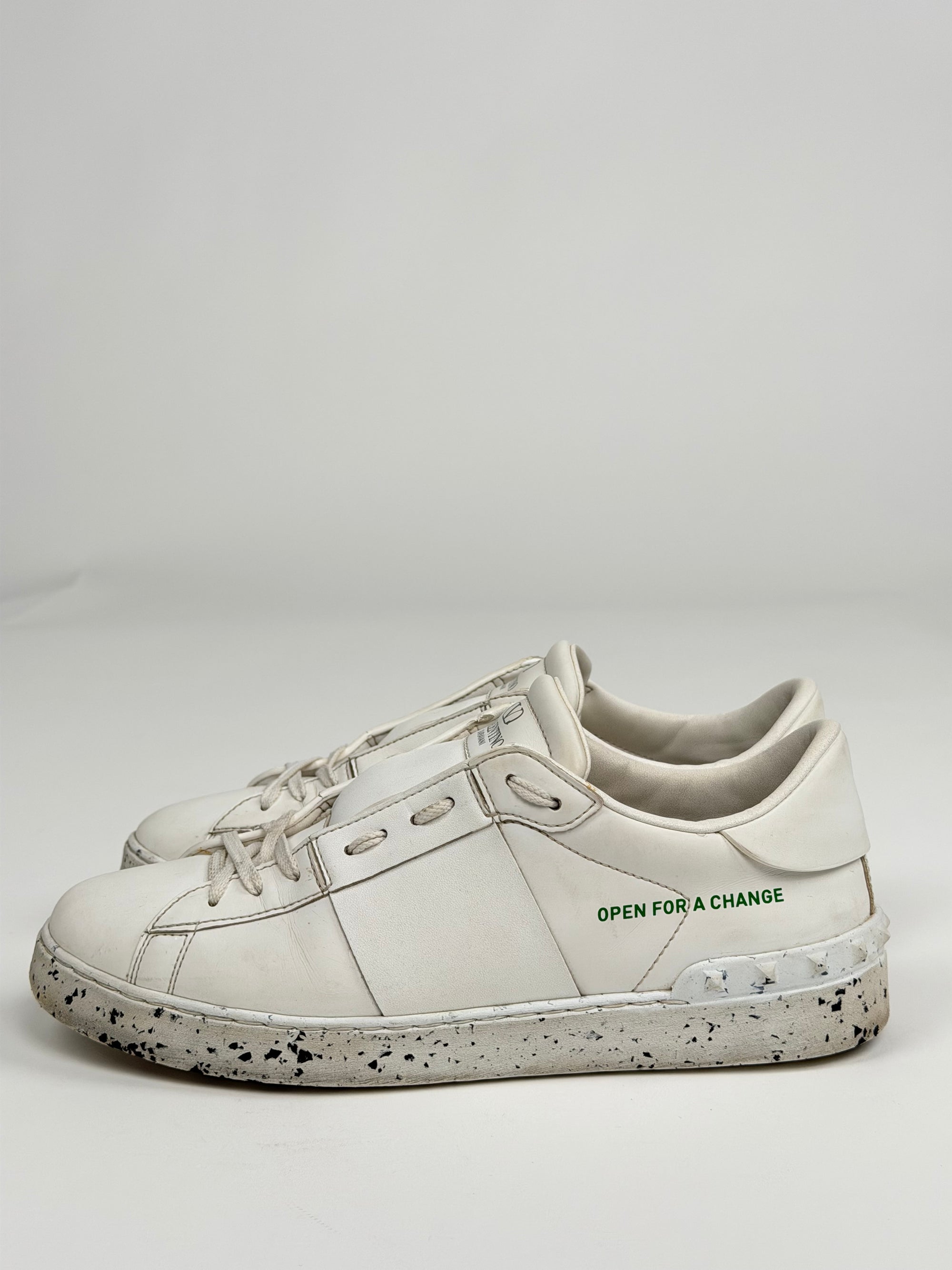 Valentino Rockstud Size 41.5 bianche e nere