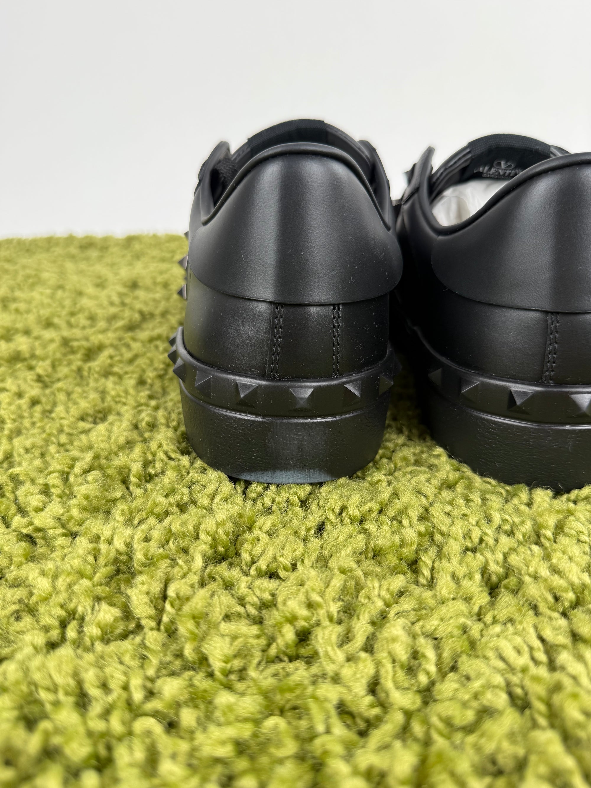 Valentino Garavani Rockstud 42.5