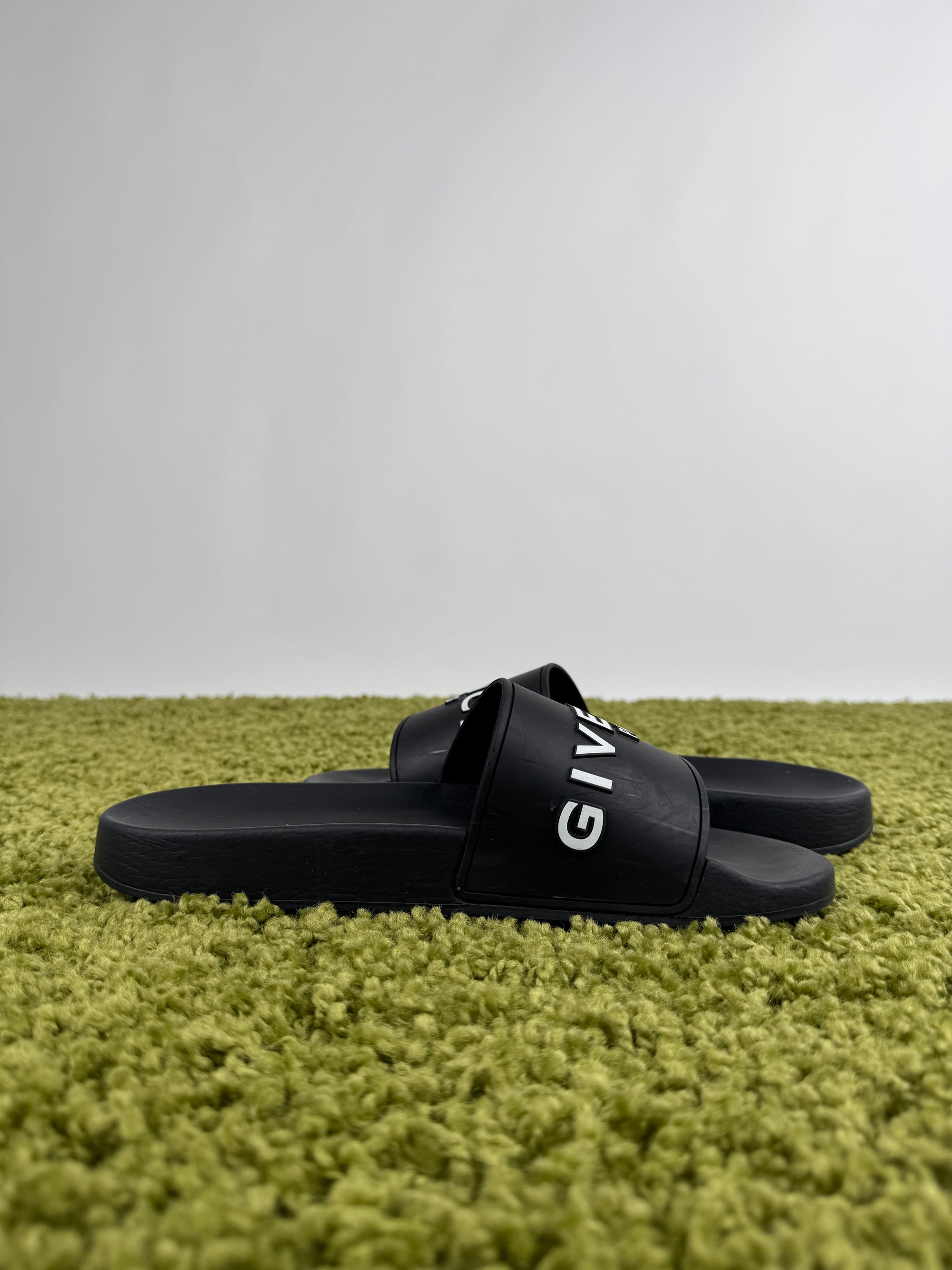 Ciabatta Givenchy 41