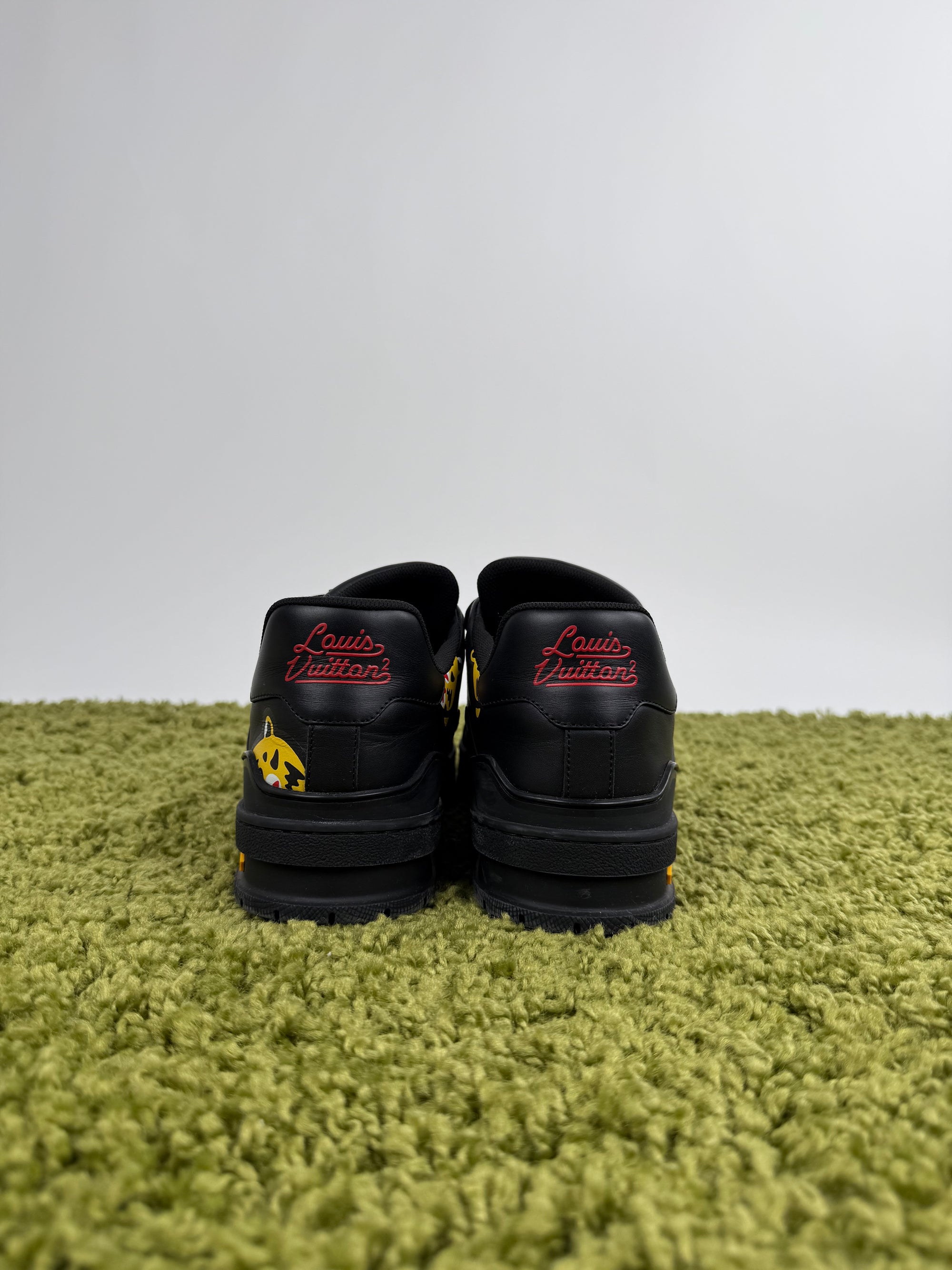 Louis Vuitton Trainer 42 veste 43