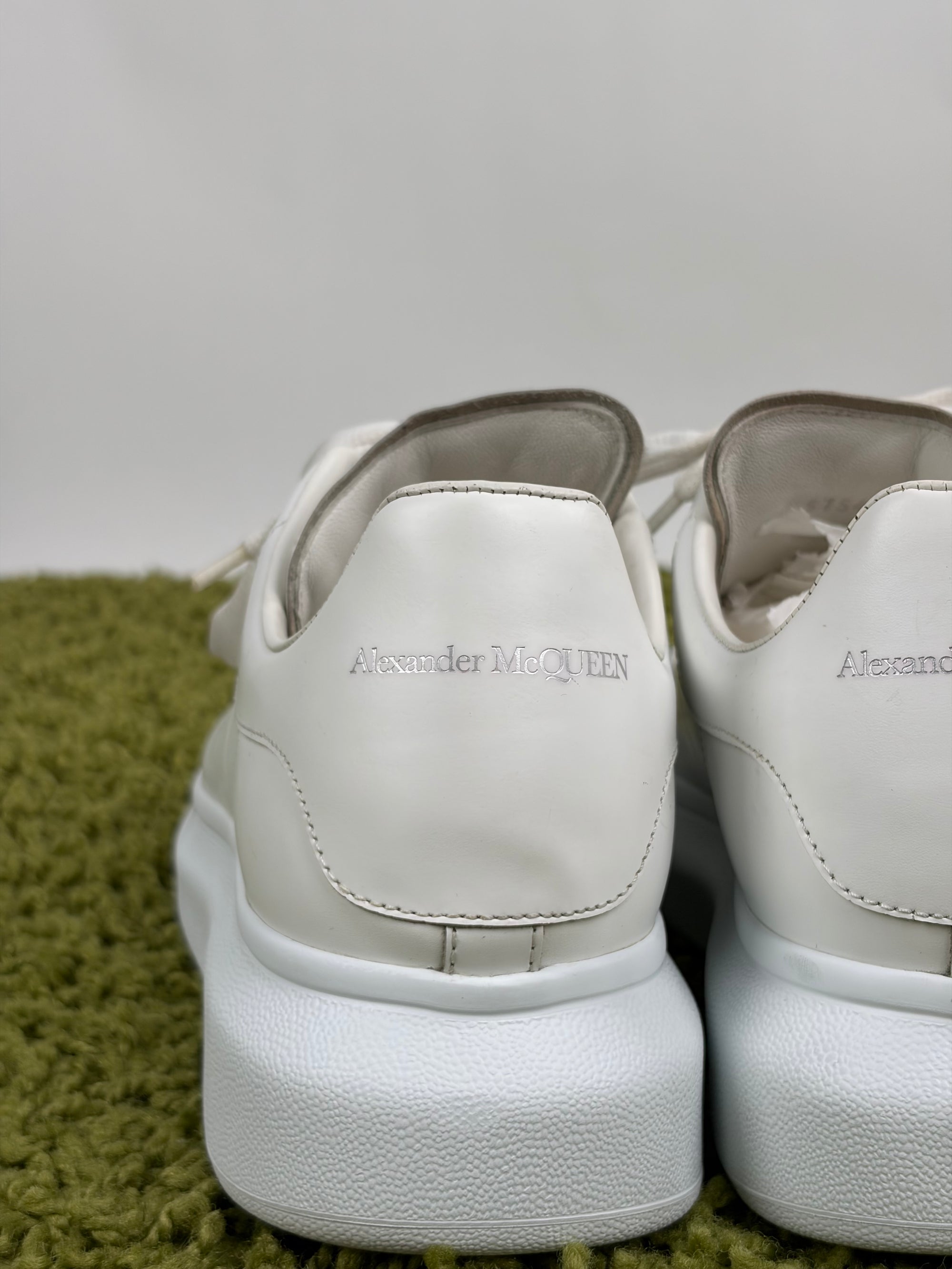 Mcqueen Size 42 bianche e argento