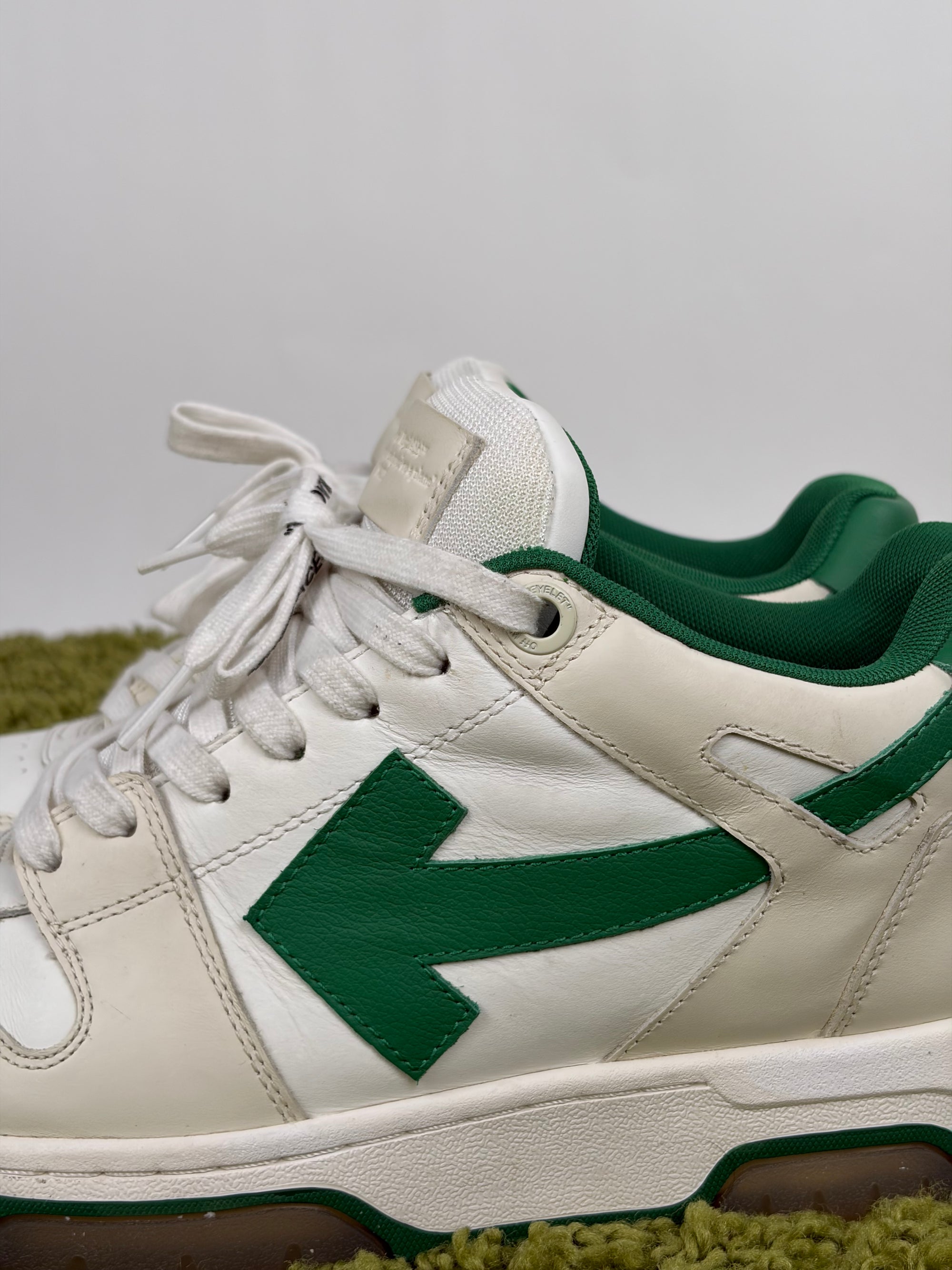 Off white Size 43 bianche e verdi