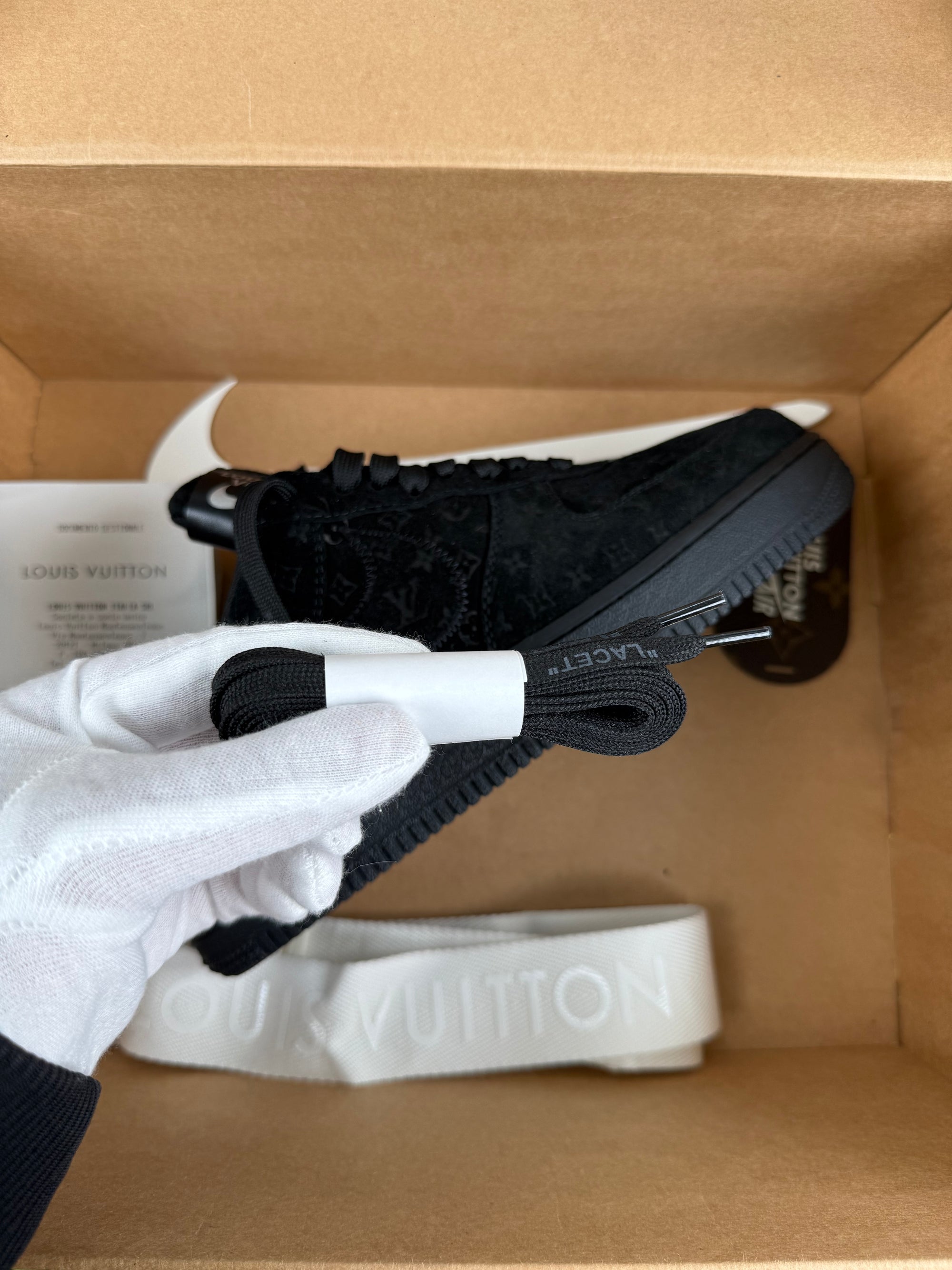 Louis Vuitton x Nike air force 1 40,5