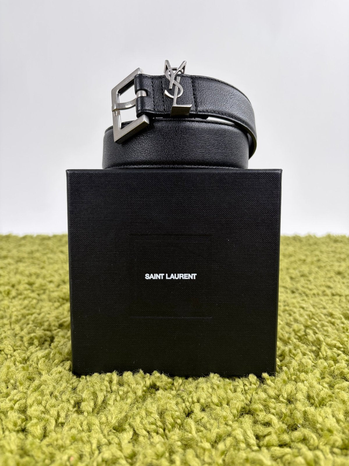 Cintura Yves Saint Laurent Nero 124cm - Second Hand Di Fiore