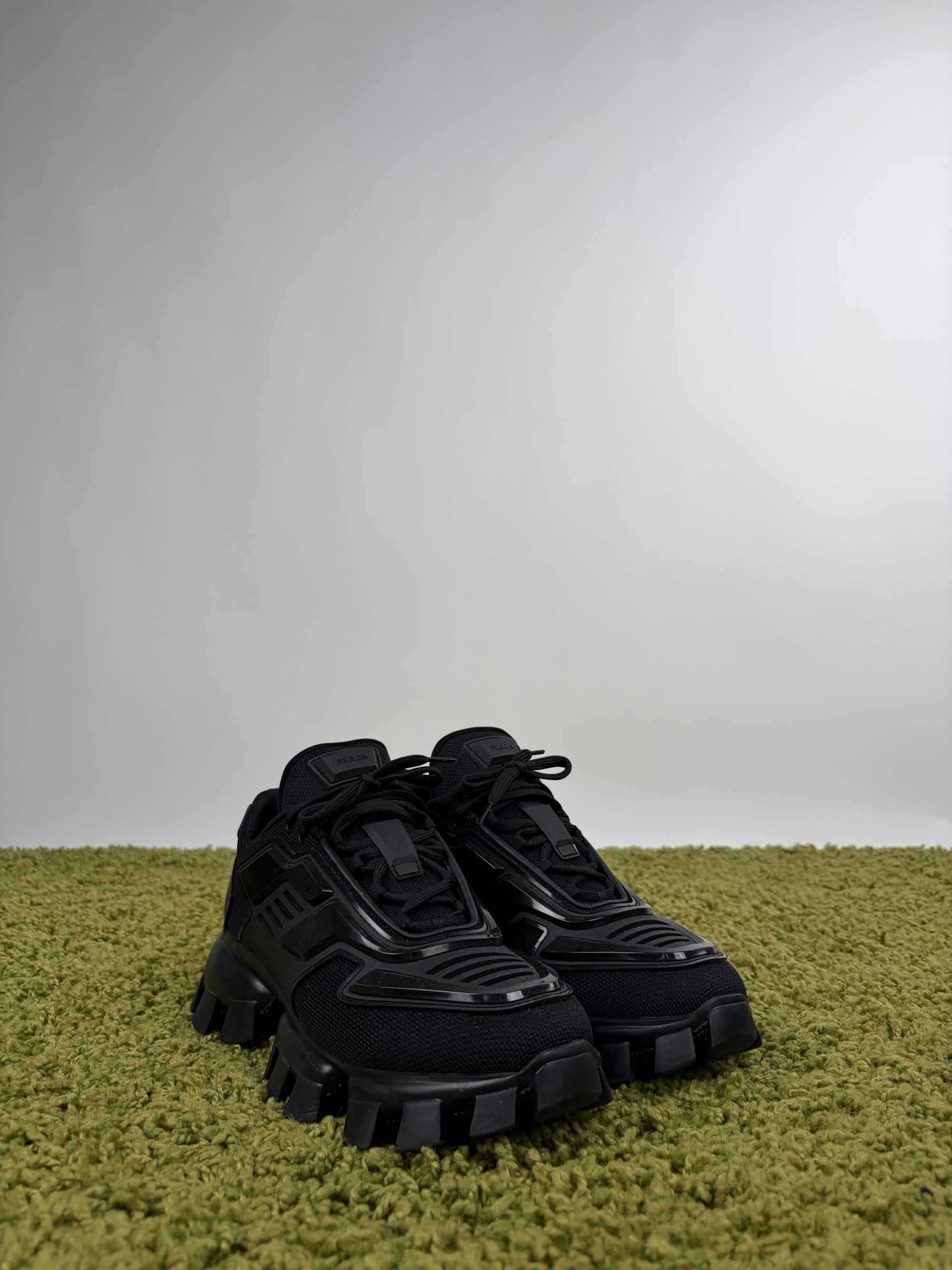 Prada Thunder Size 5=39 nere