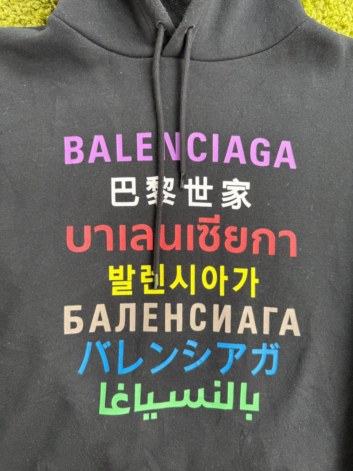 Felpa Balenciaga Languages Nera Multicolor XL - Second Hand Di Fiore
