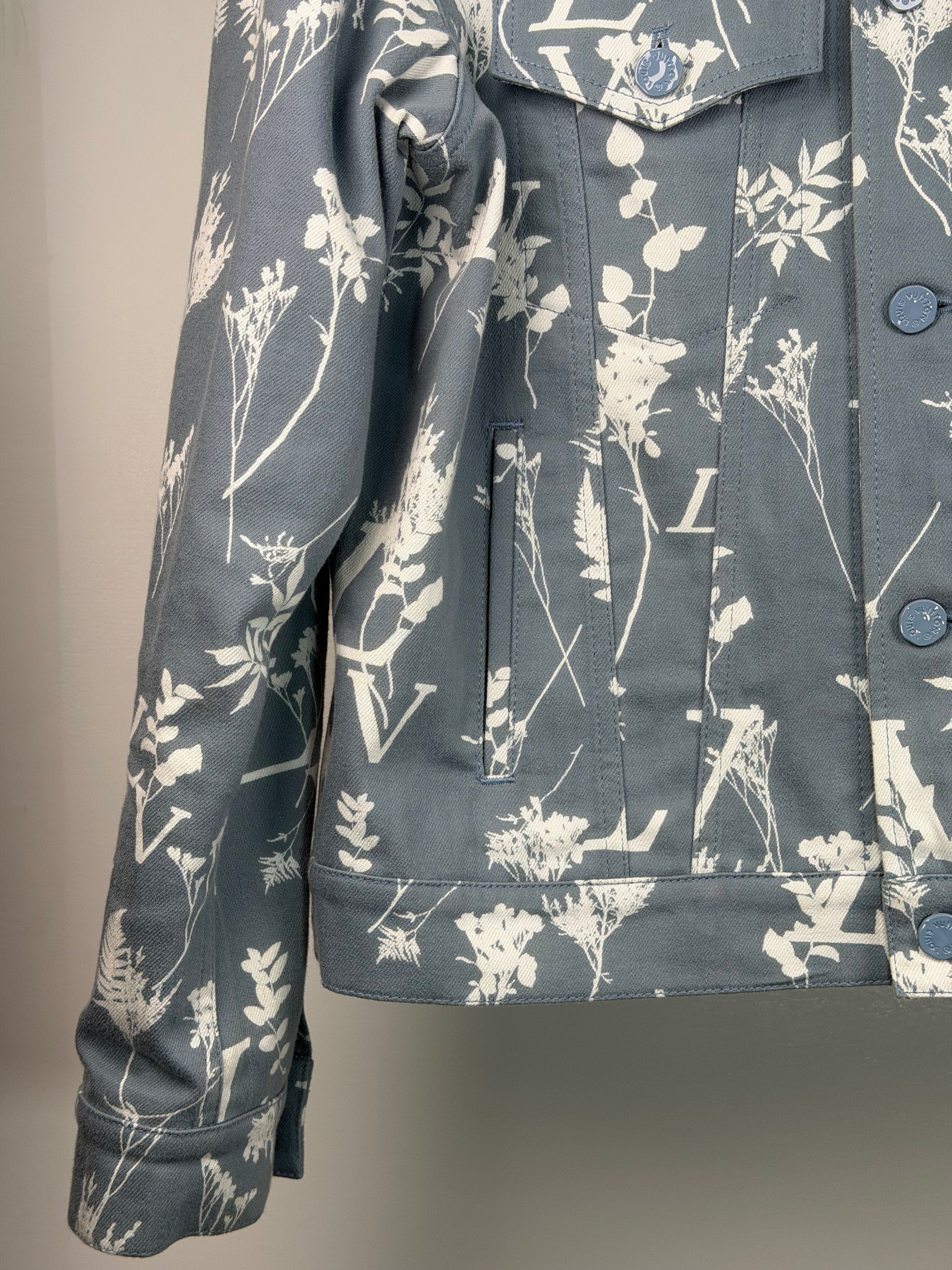 Giacca Louis Vuitton Size 50 celeste e bianca