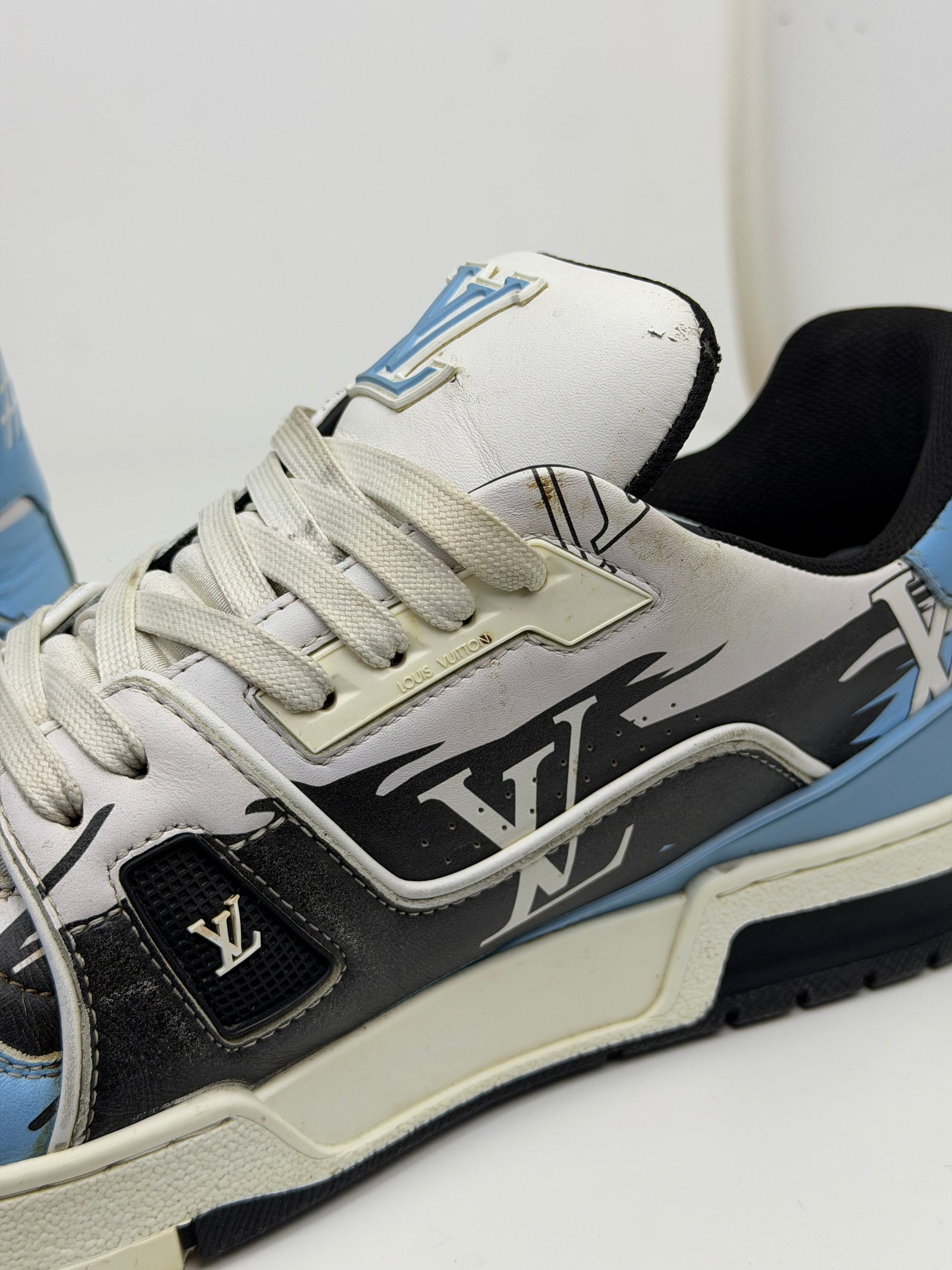 Louis Vuitton Trainer Size 8=42 veste 43 blu bianca e nera