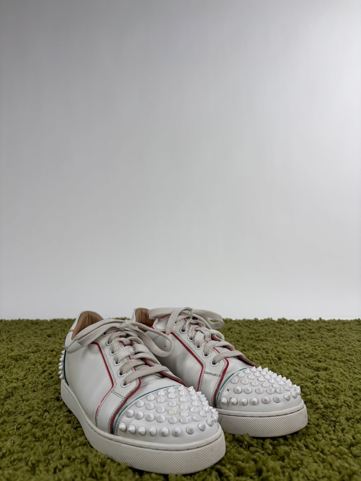 Louboutin basse Size 38 bianche - Second Hand Di Fiore