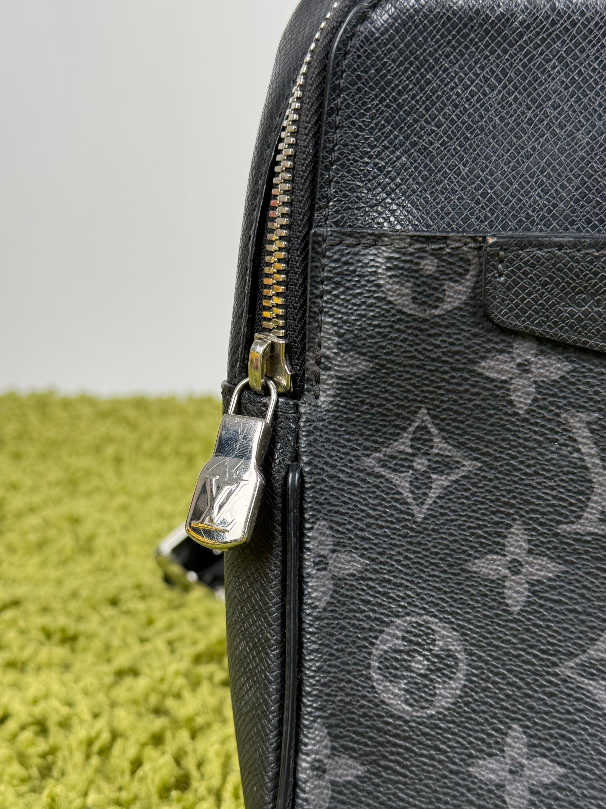 Borsa Outdoor Louis Vuitton Nera