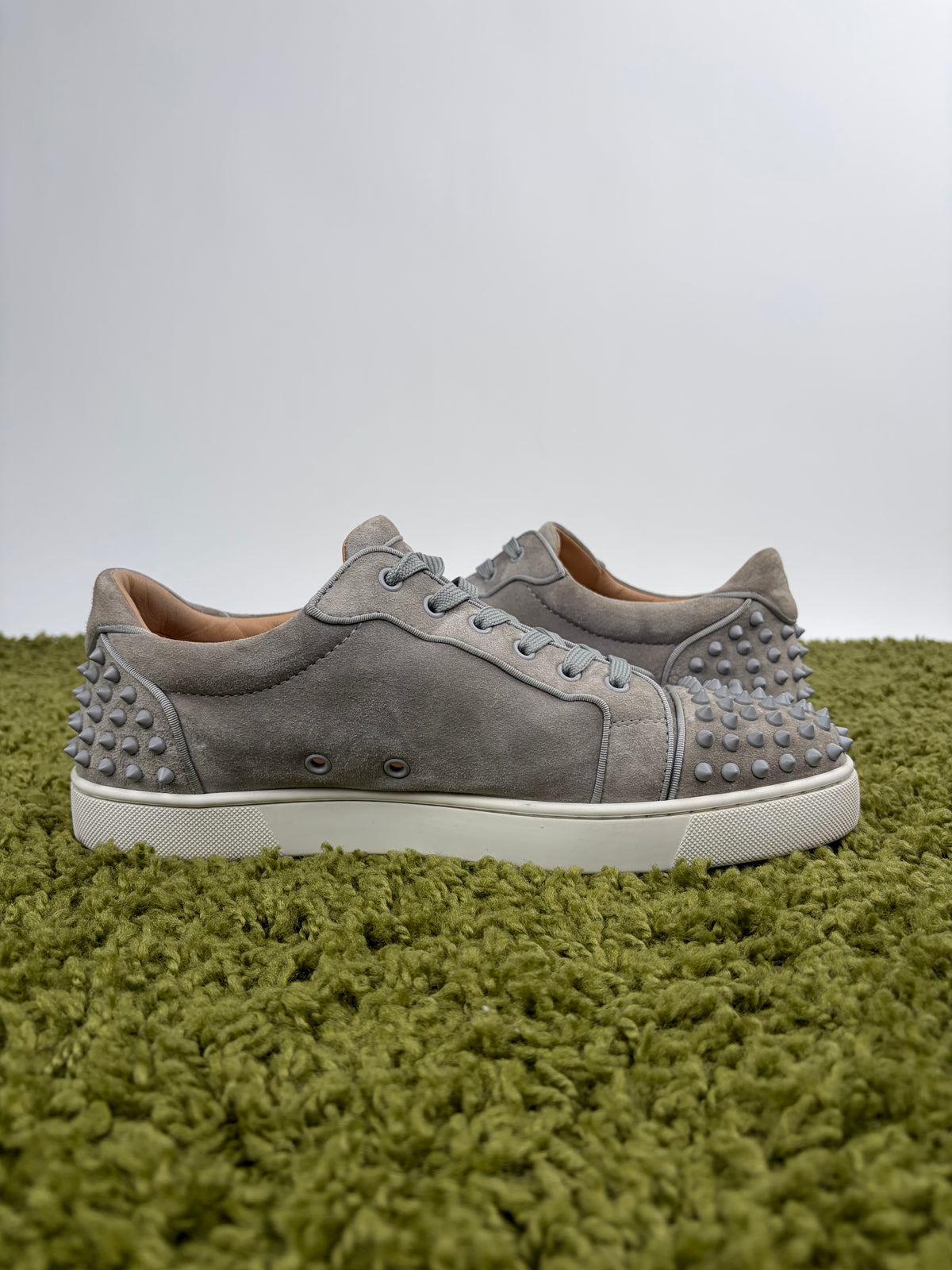 Christian Louboutin Spikes Low Grigia 45