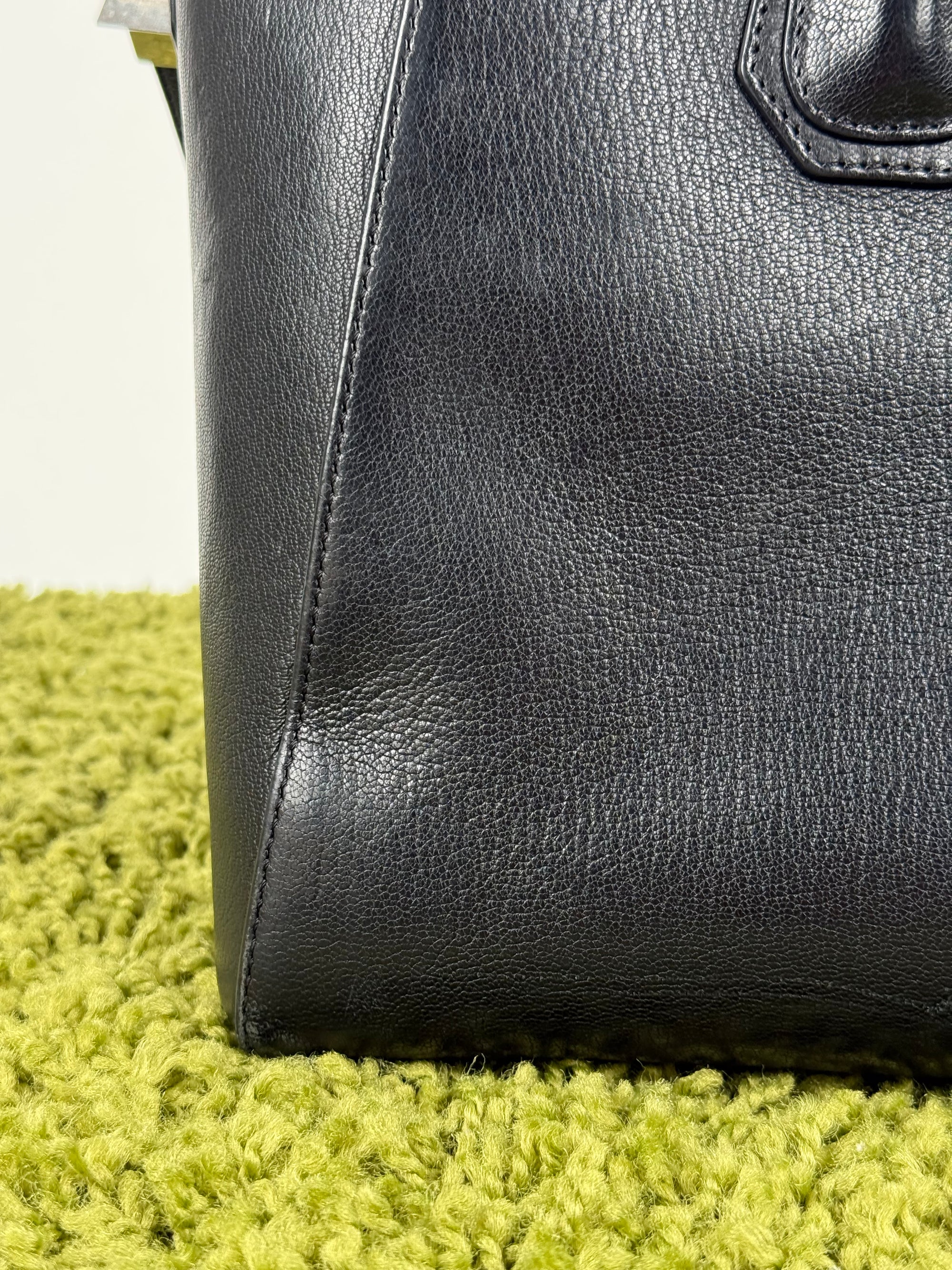 Borsa Antigona Givenchy in pelle Nera