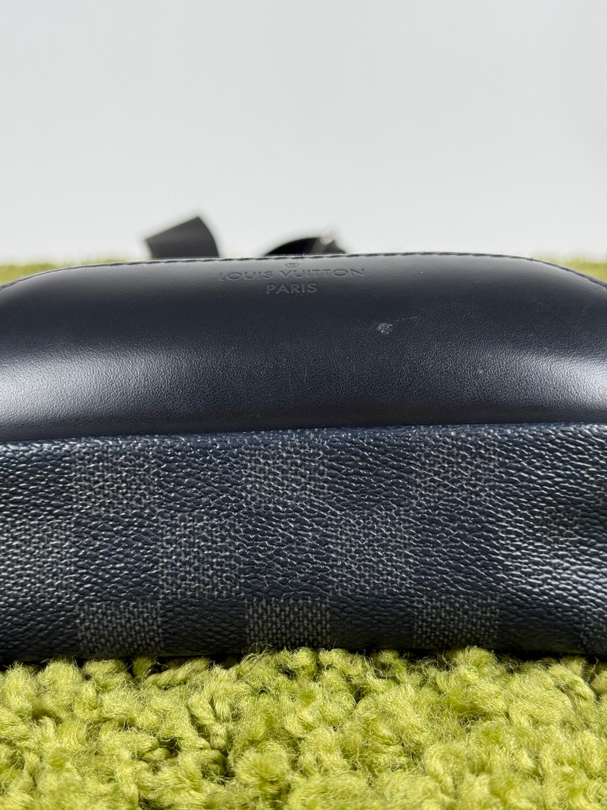 Mono spalla Louis Vuitton Avenue Sling Nero