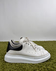 Mcqueen Size 41.5 bianche e nere