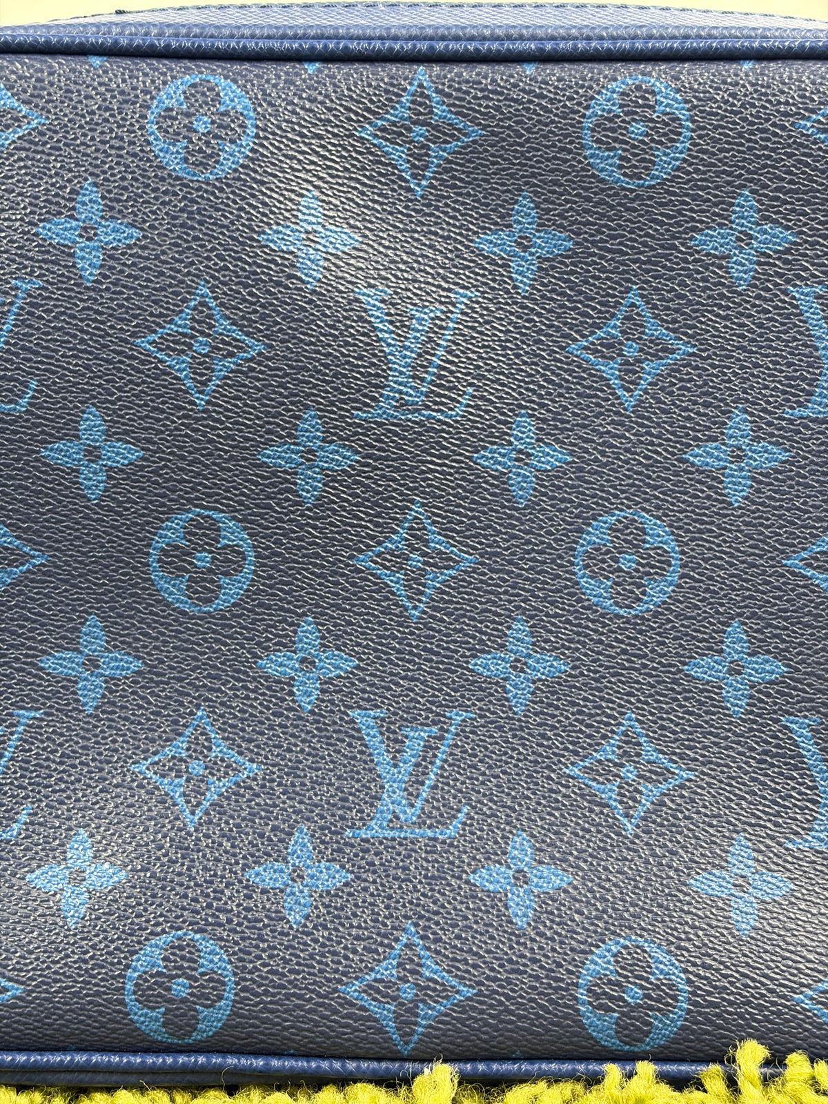 Borsa Louis Vuitton Outdoor Messenger Blu