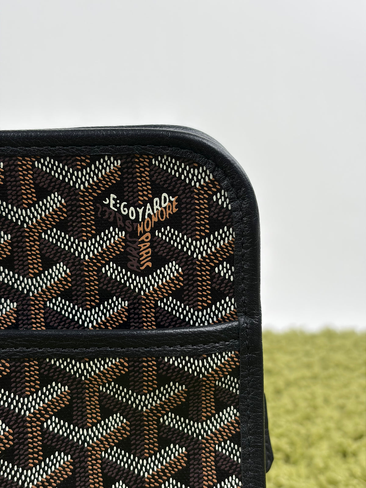 Pochette Goyard Jouvence MM in tela Goyardine Nera