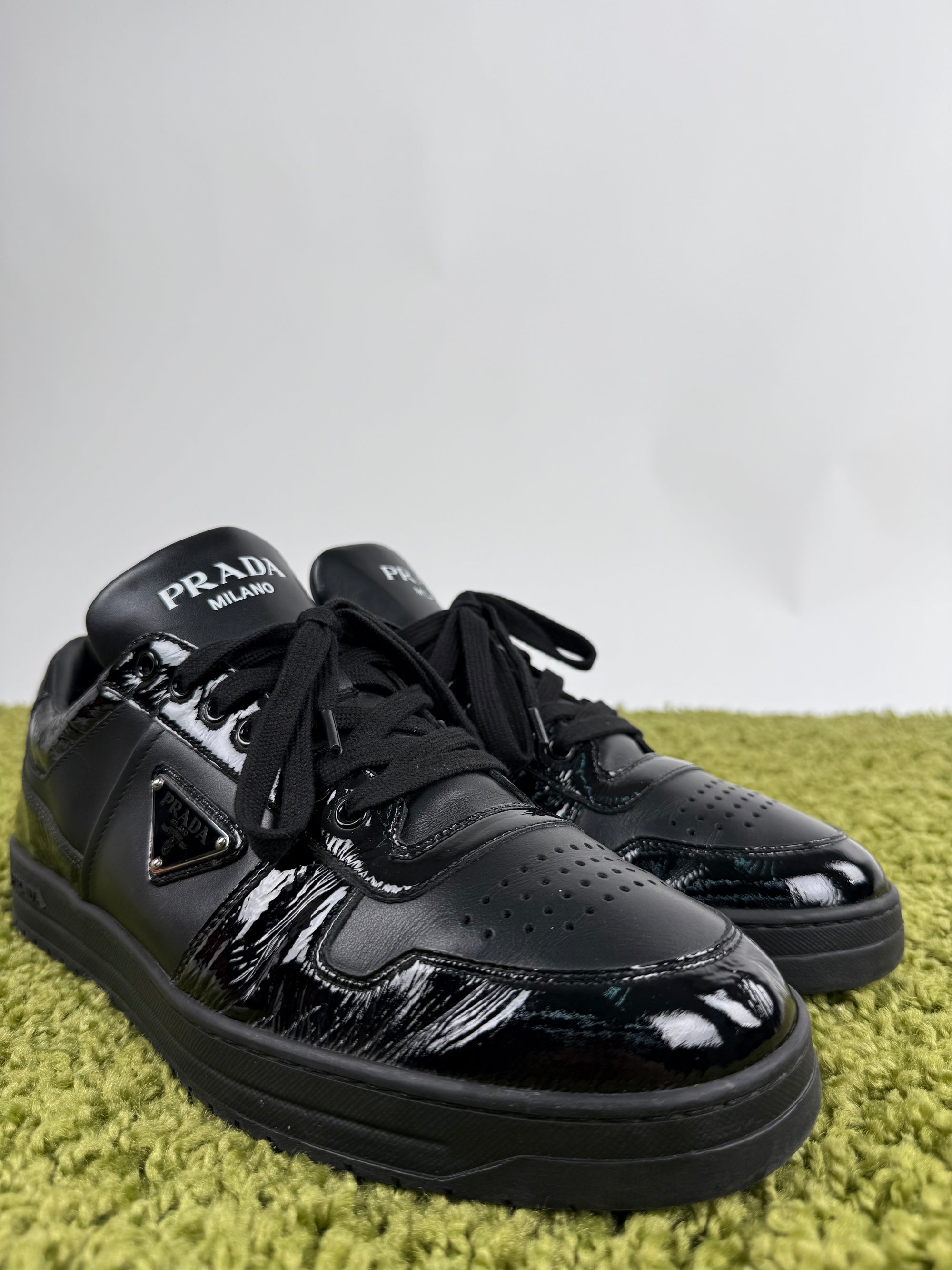 Prada Low Sneaker 43