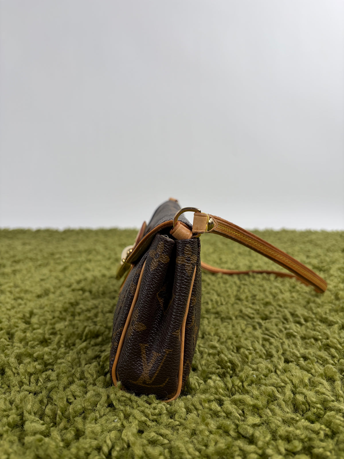 Borsa Louis Vuitton Monogram Beverly Marrone