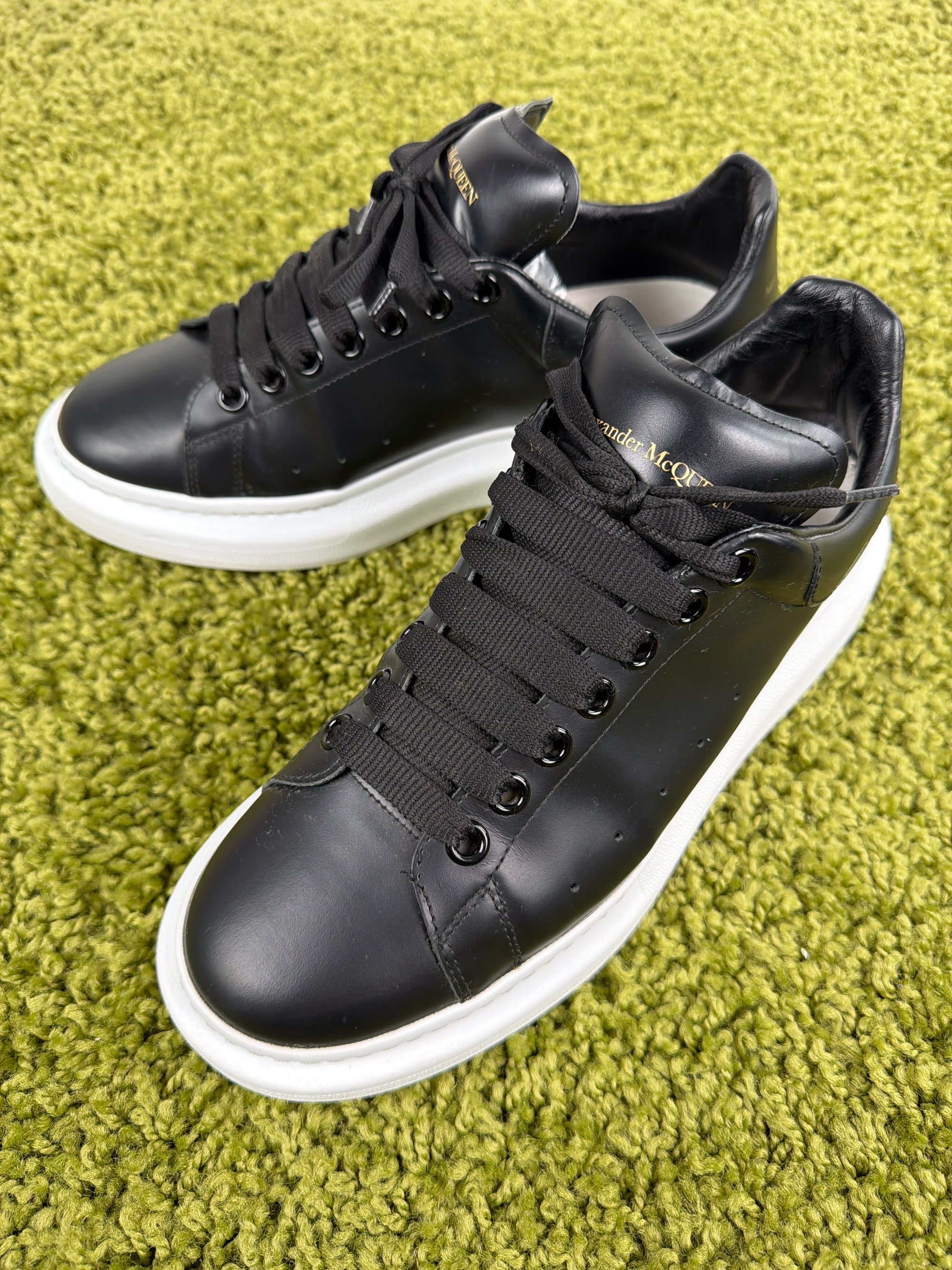 Alexander McQueen 42
