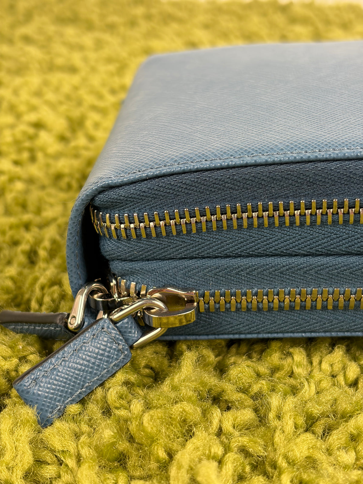 Borsa a tracolla Prada Smartphone Case Blu
