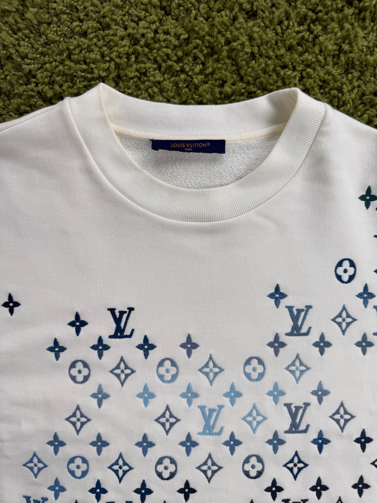 Louis Vuitton Felpa Bianca con Monogram Azzurro XXL