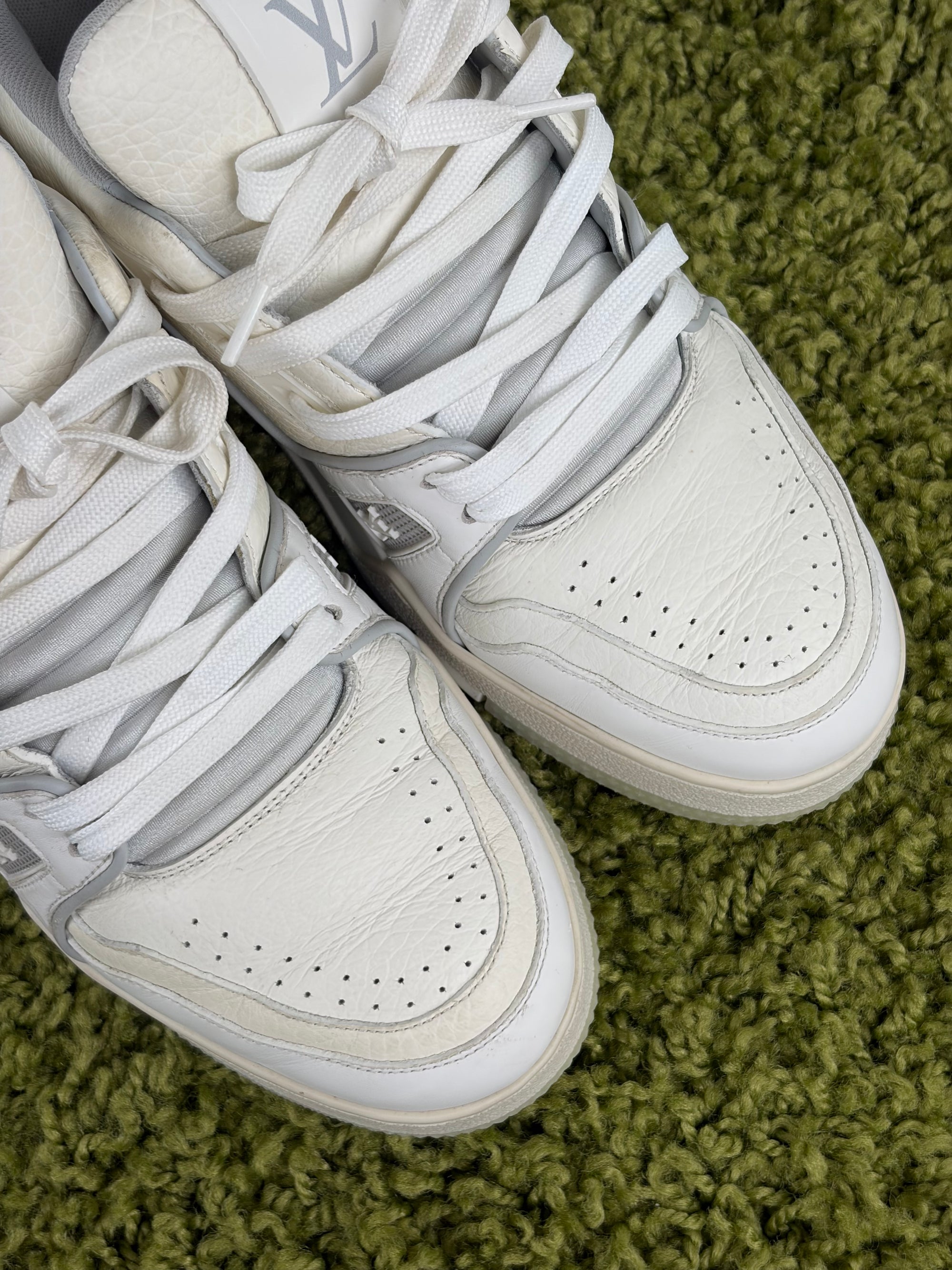Louis Vuitton trainer Size 5.5=39.5 calza 40.5 bianche
