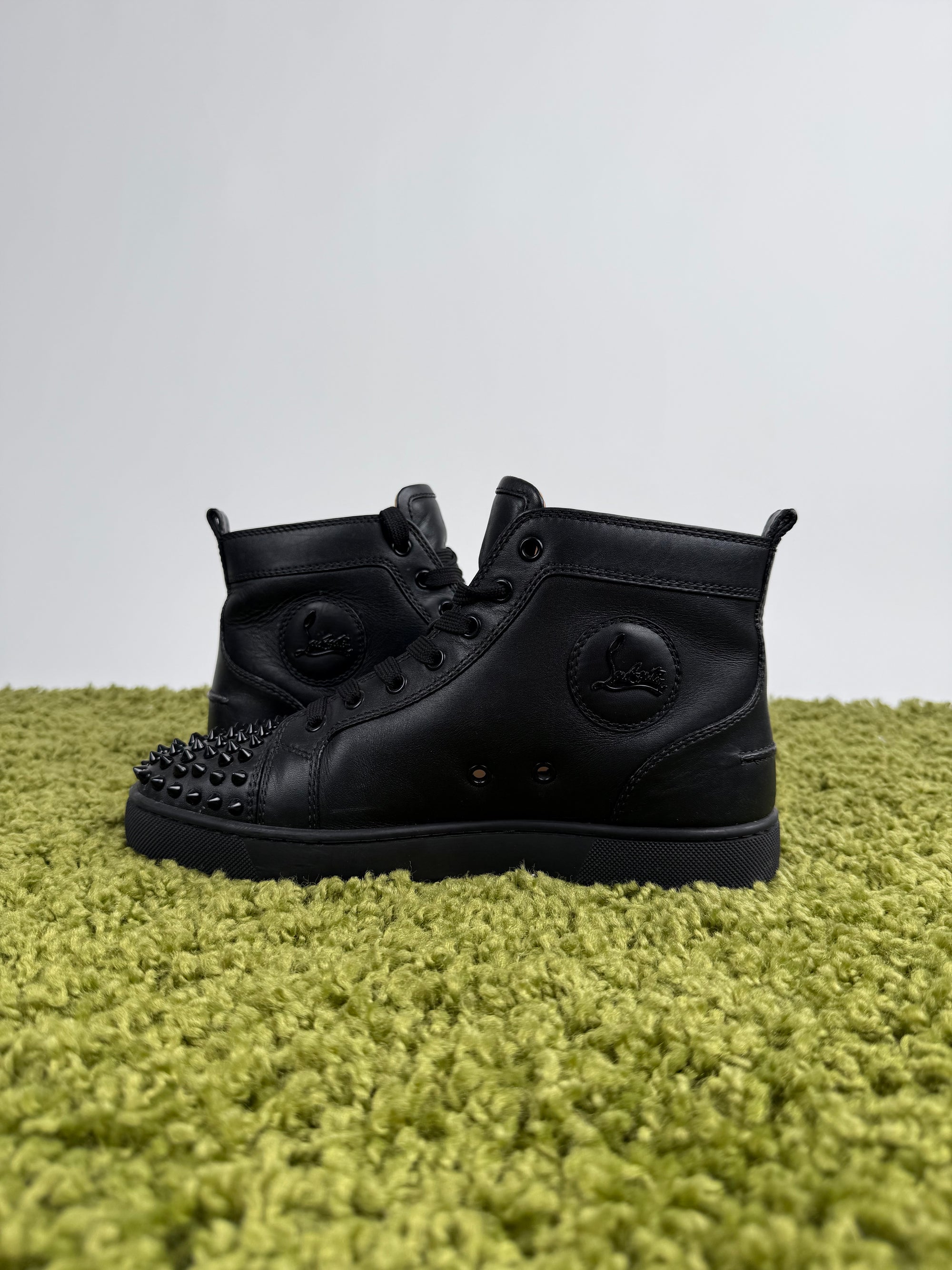 Christian Louboutin Spikes in Pelle Nera 40