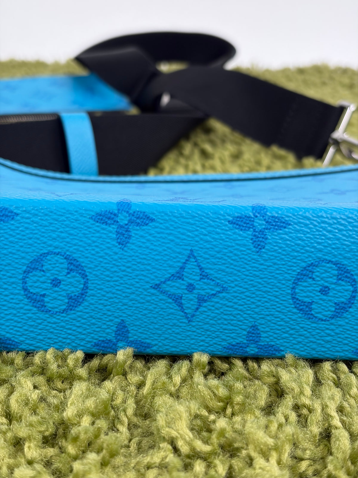 Mini Borsa a tracolla Louis Vuitton Gaston Azzurra