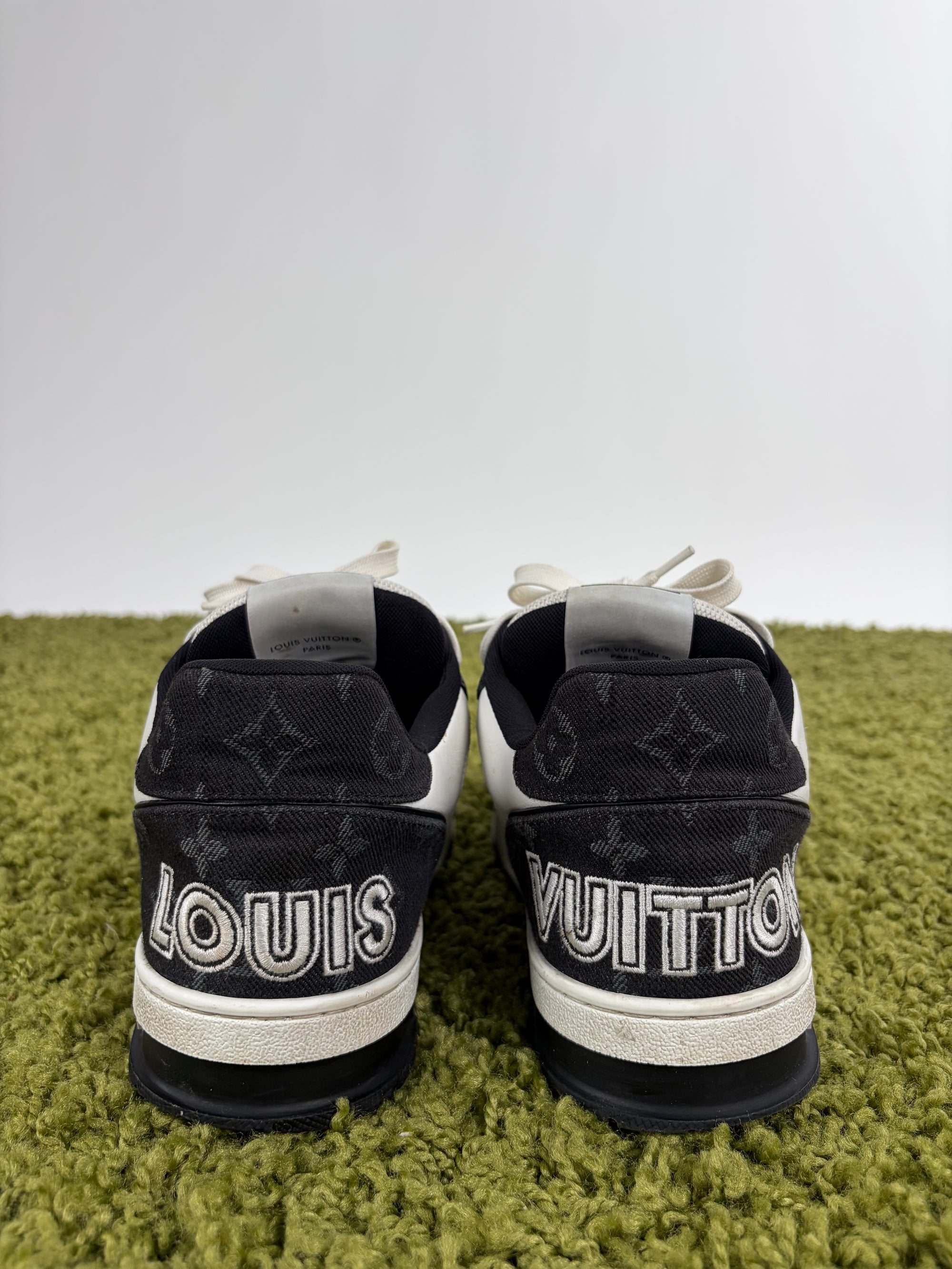 Louis vuitton Size 7=41 calza 42 nere e bianche