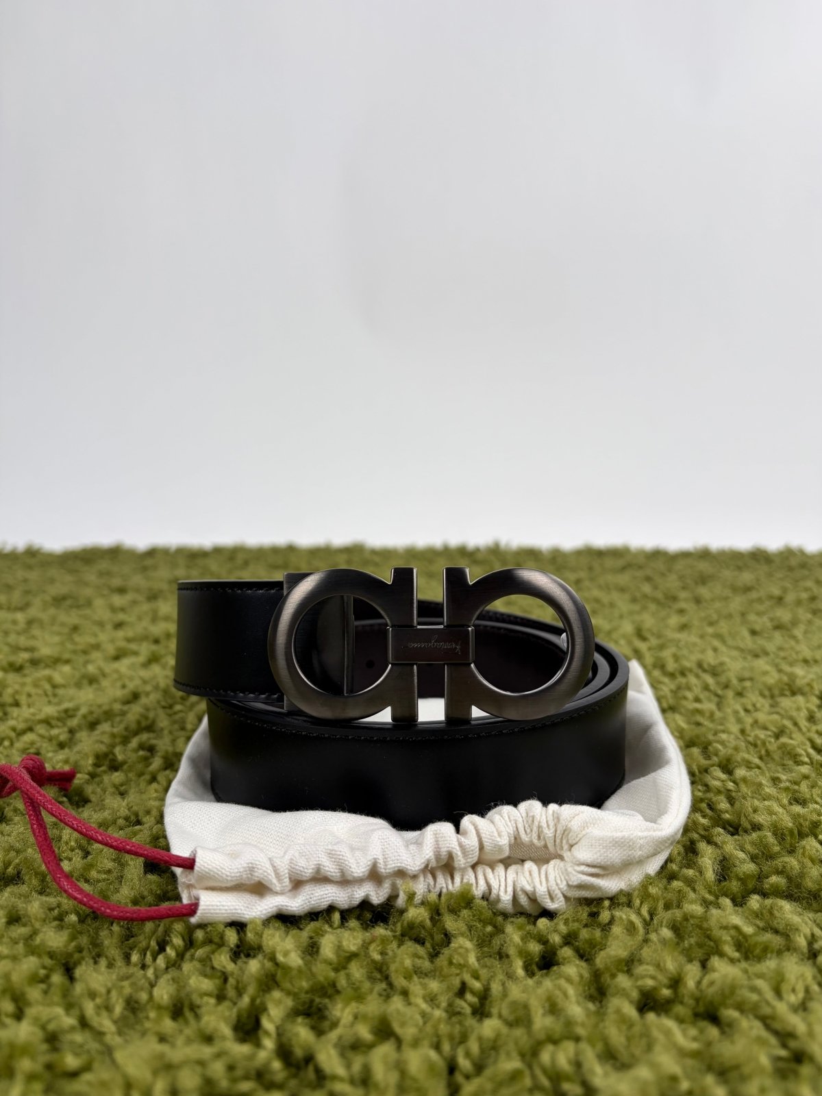 Cintura Ferragamo Double Gancini Reversibile Nero 113cm - Second Hand Di Fiore