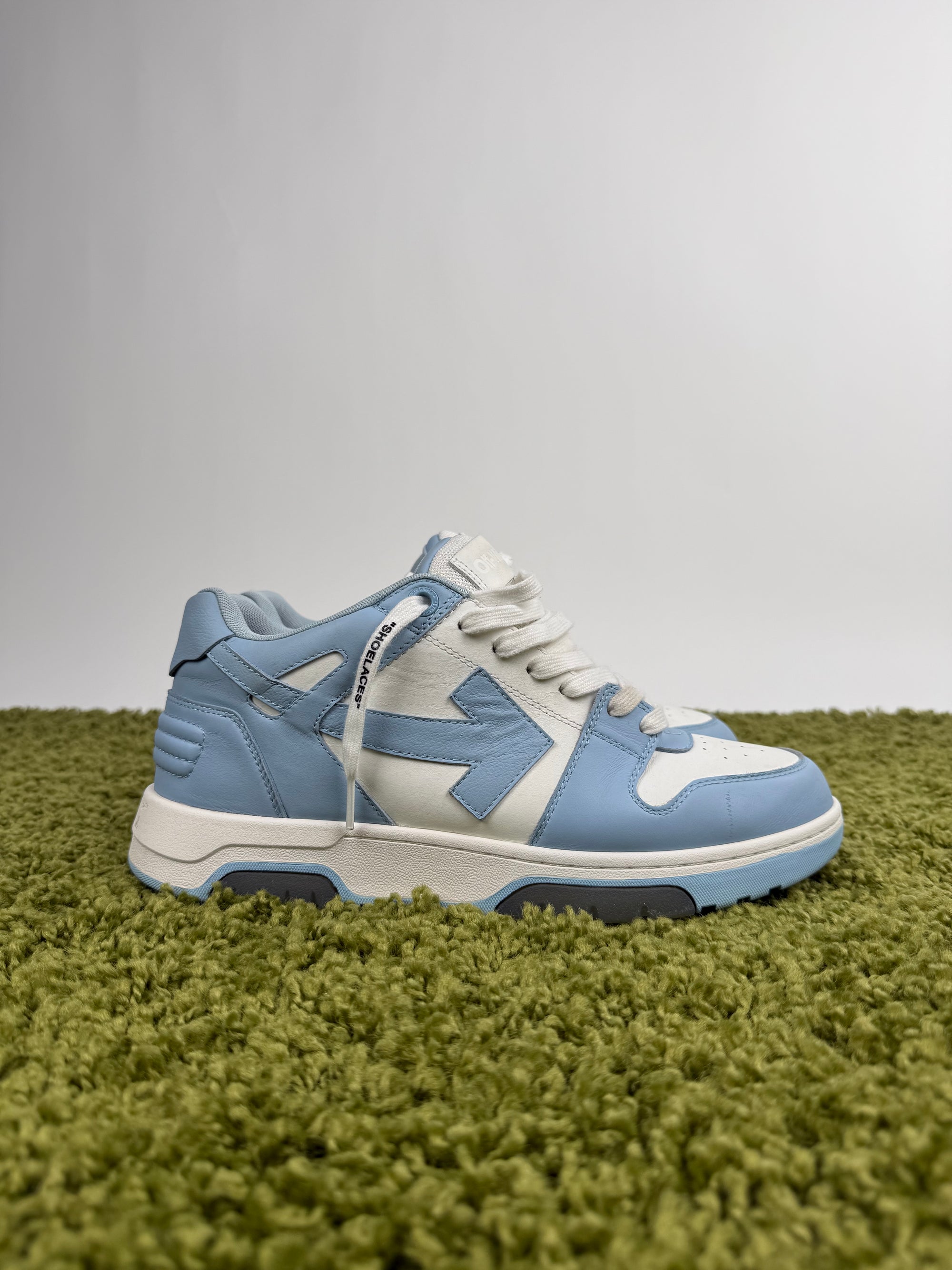 Off White Out Of Office 45