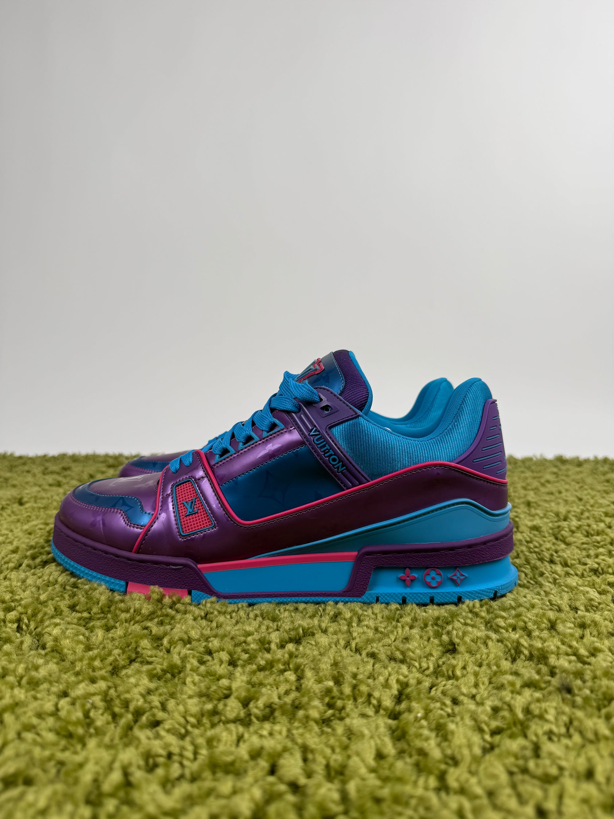 Louis Vuitton Trainer 42 veste 43