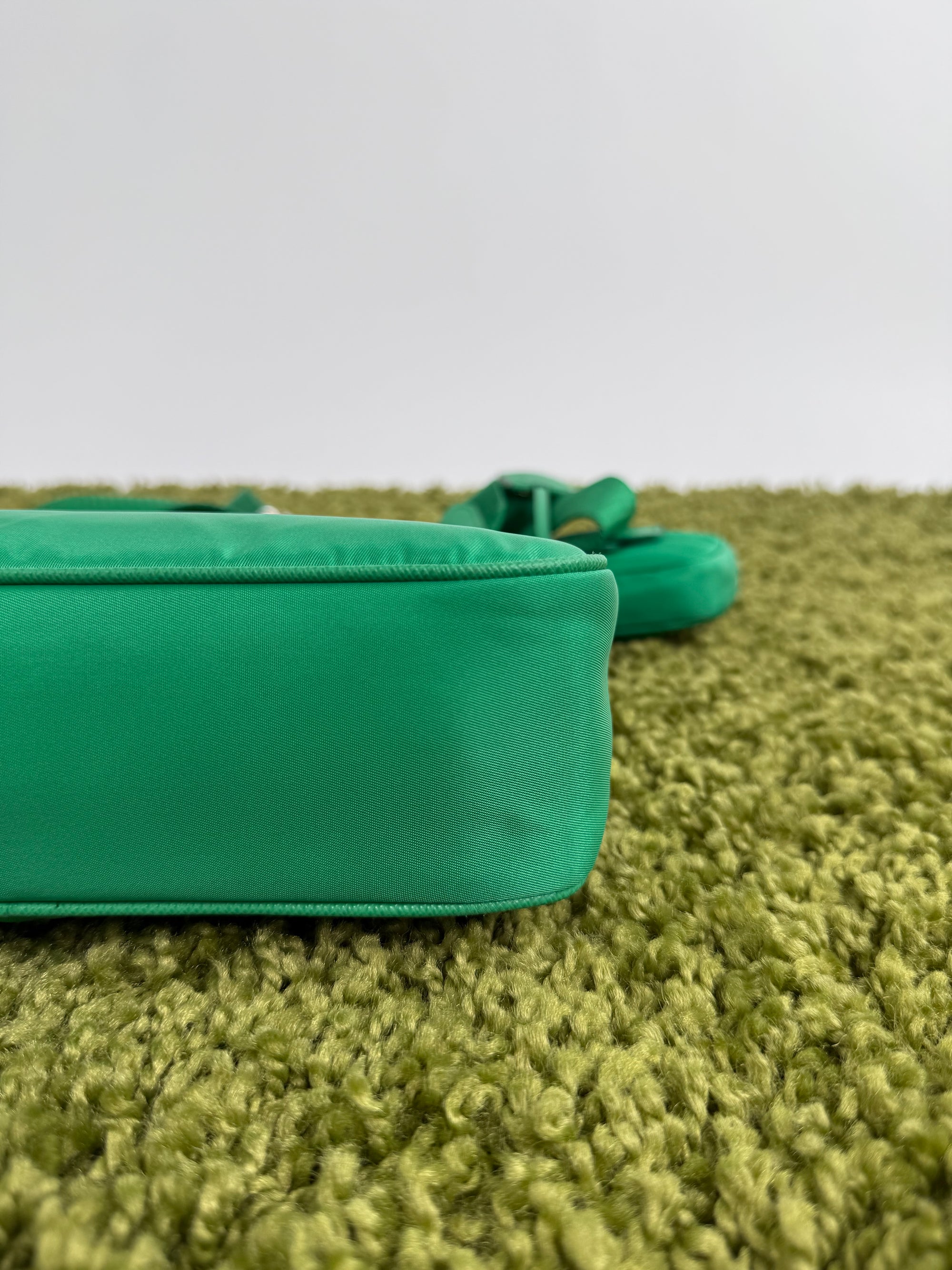 Borsa Prada Re-Edition 2005