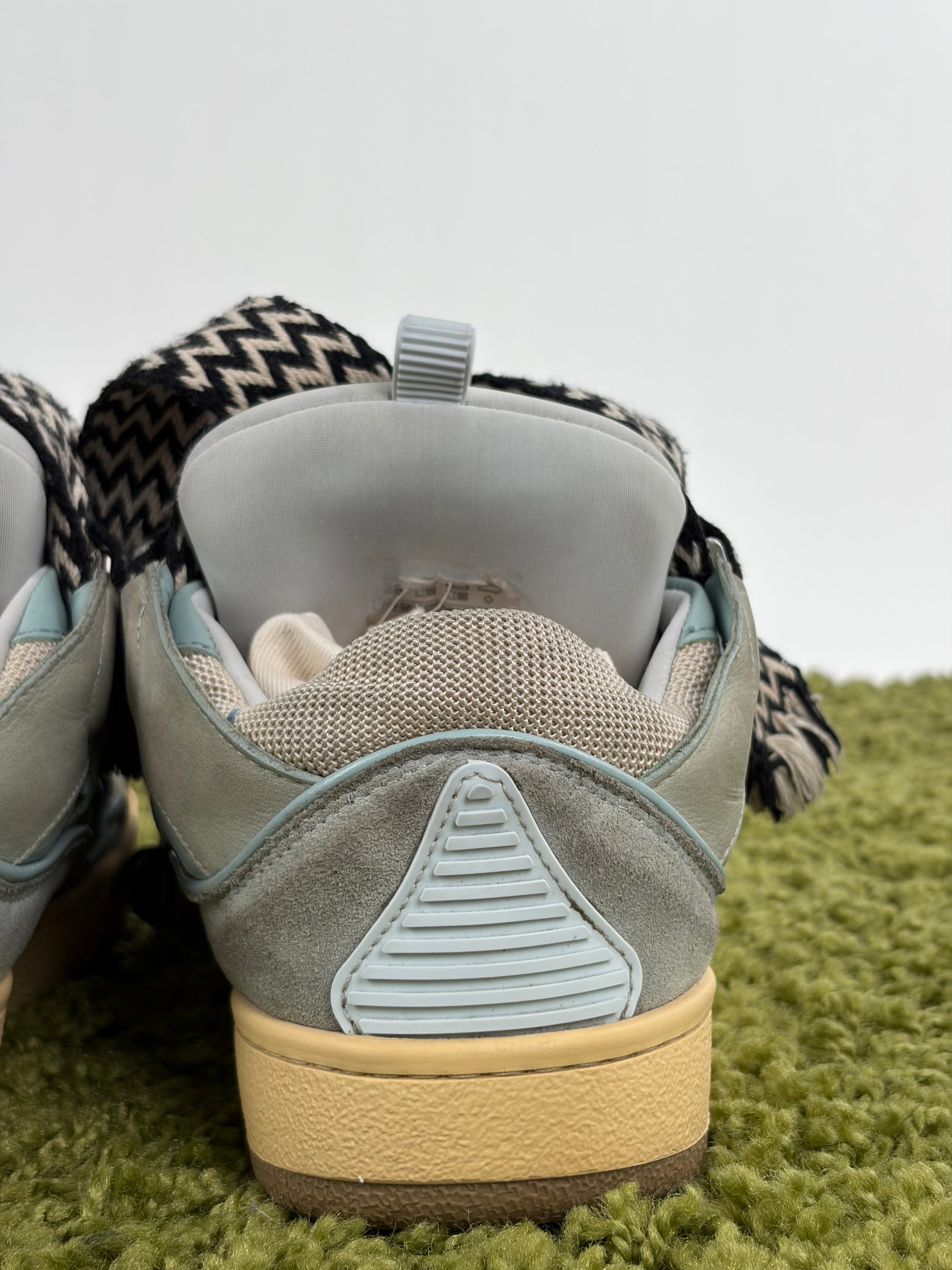 Lanvin Size 38 azzurre e grigie