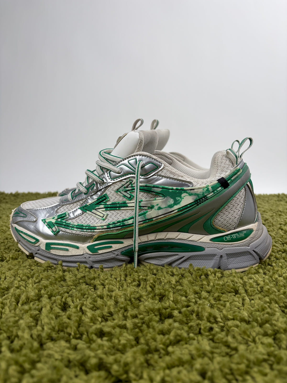 Off-White Verde Multicolor 46