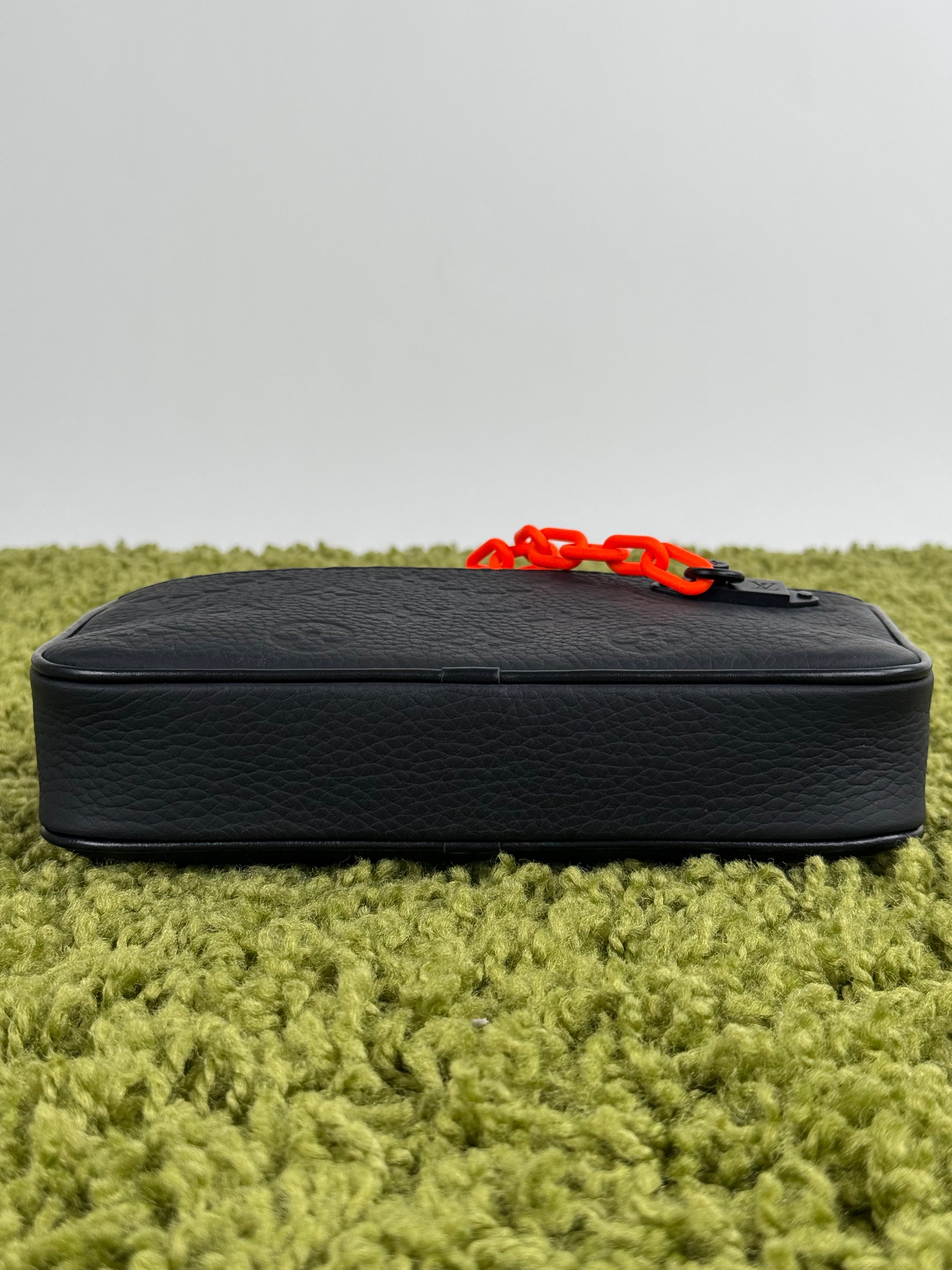 Pochette Volga Monogram Louis Vuitton Nera