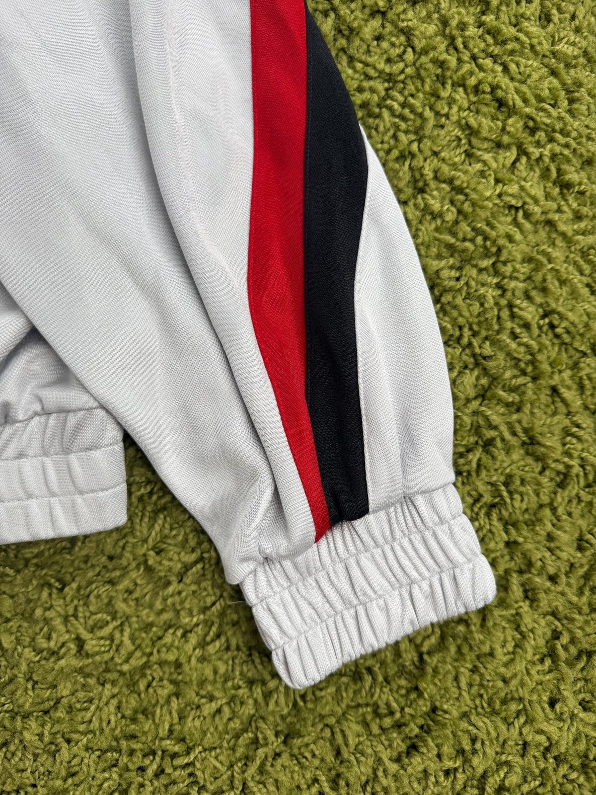 Completo Off White X Milan Felpa XL pantalone XL Grigio - Second Hand Di Fiore