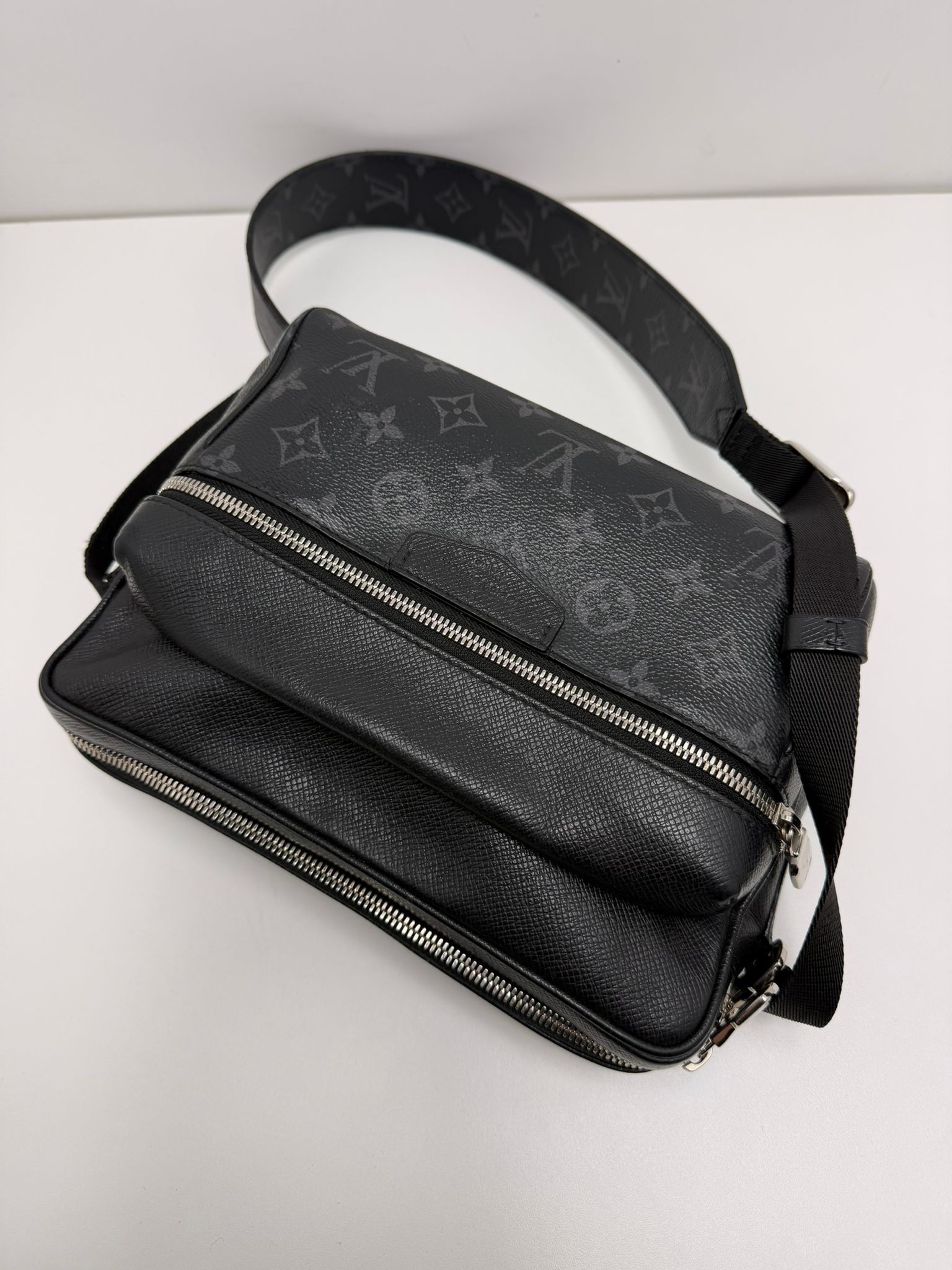 Borsello Louis Vuitton nero