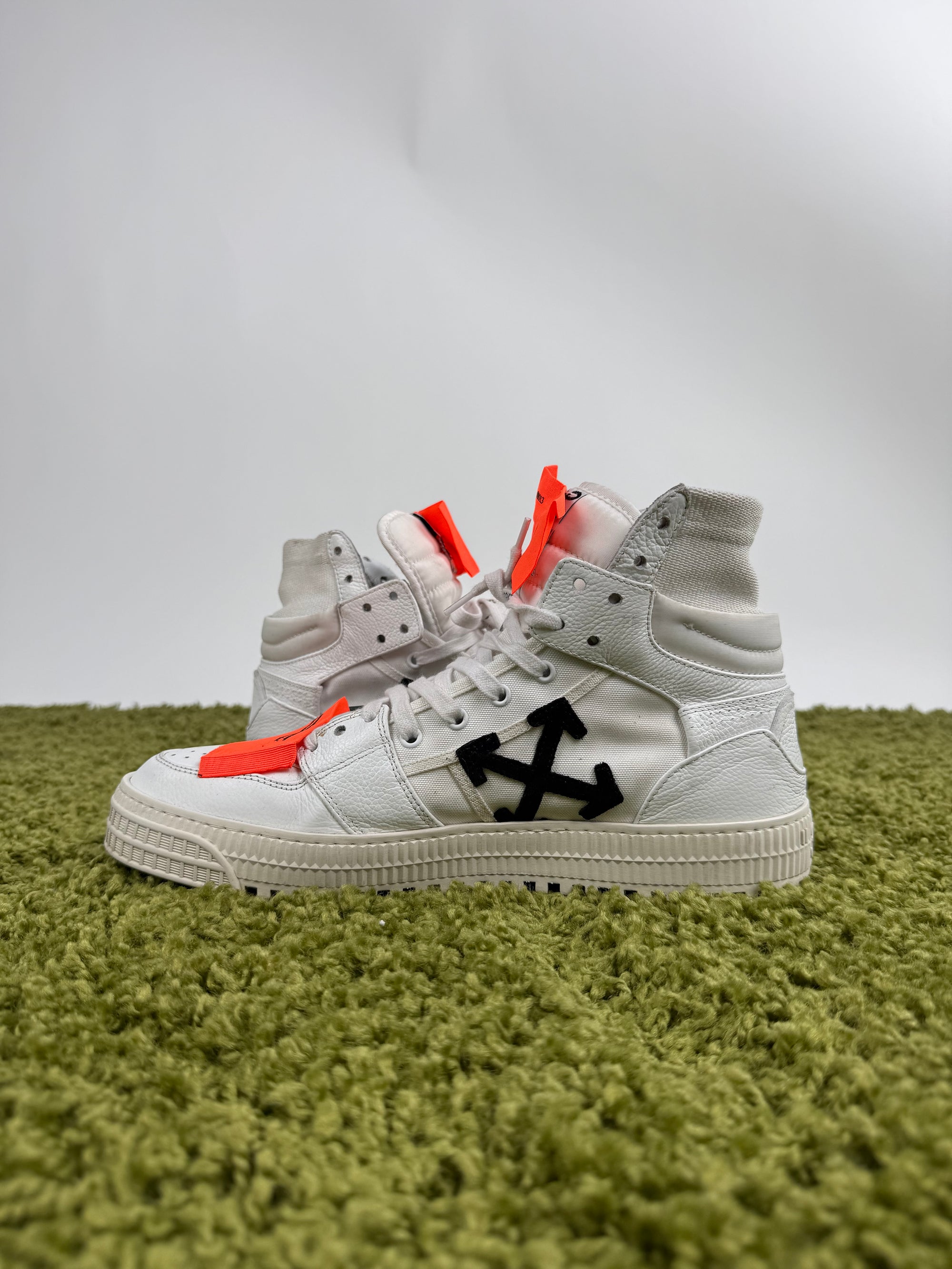 Off White High Sneaker 44
