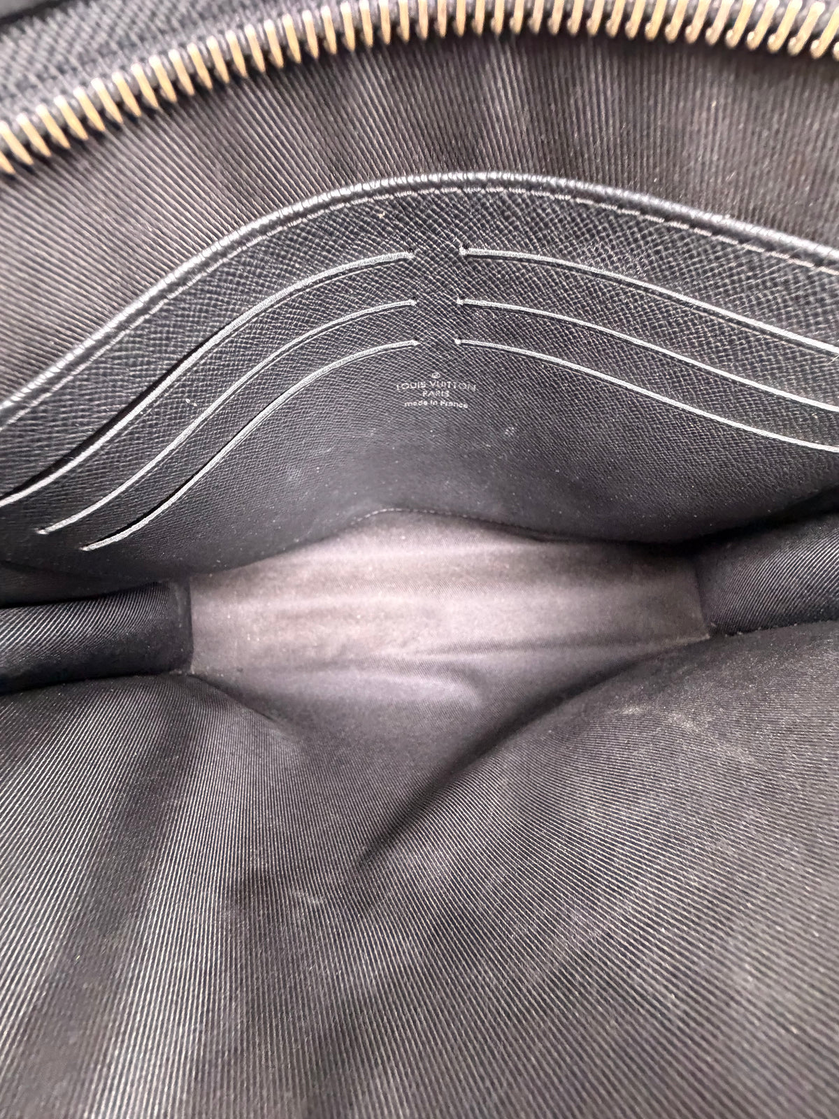 Pochette Louis Vuitton Voyage MM Nero