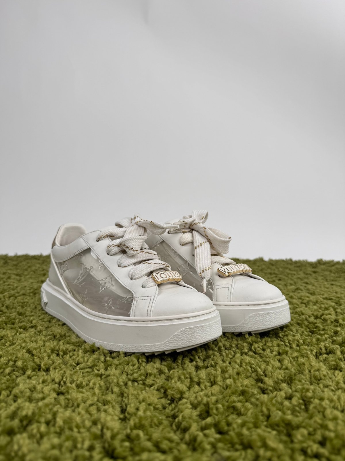 Louis Vuitton Time Out Monogram Bianca 39 - Second Hand Di Fiore