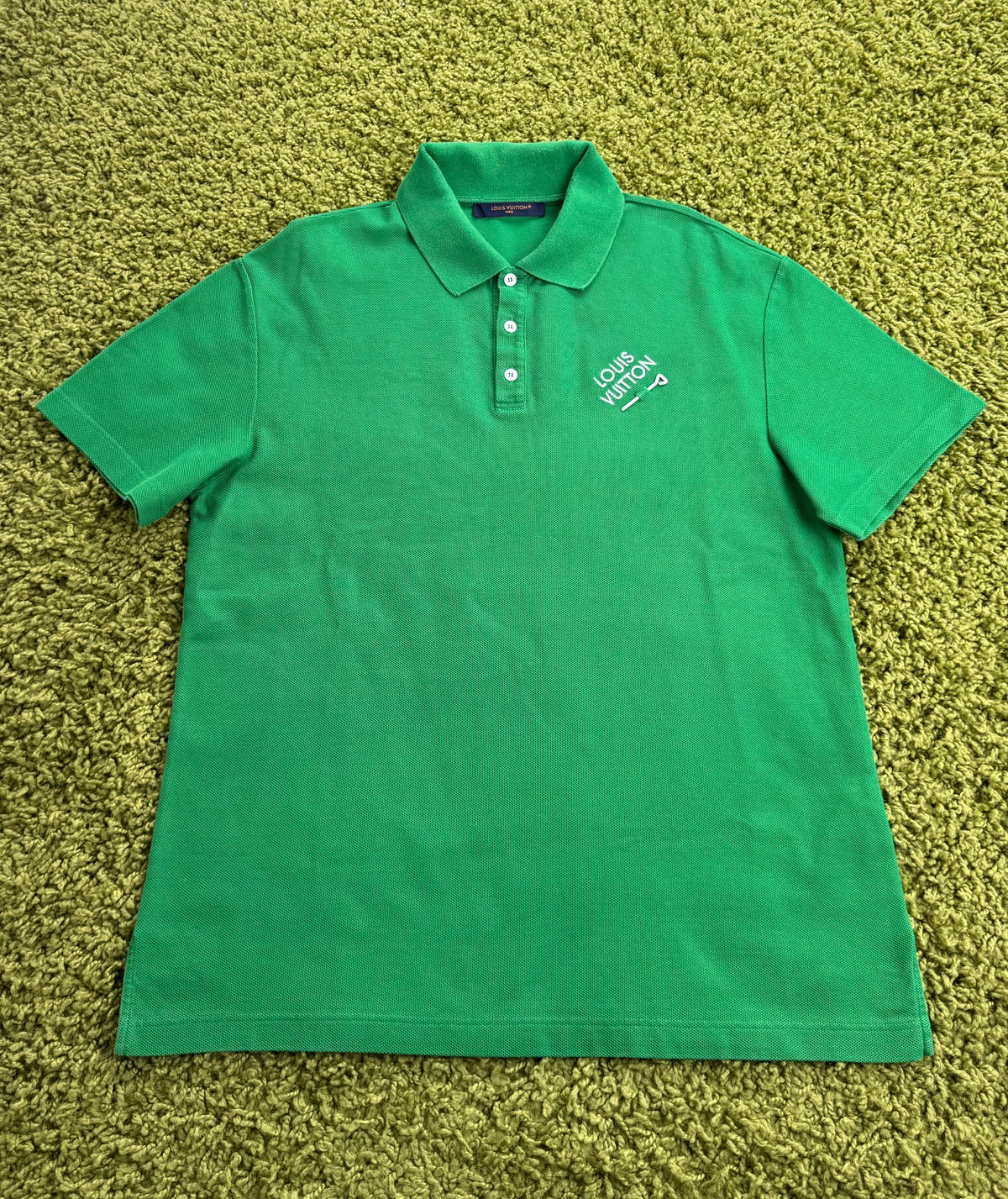 Polo Louis Vuitton Verde con spilla M