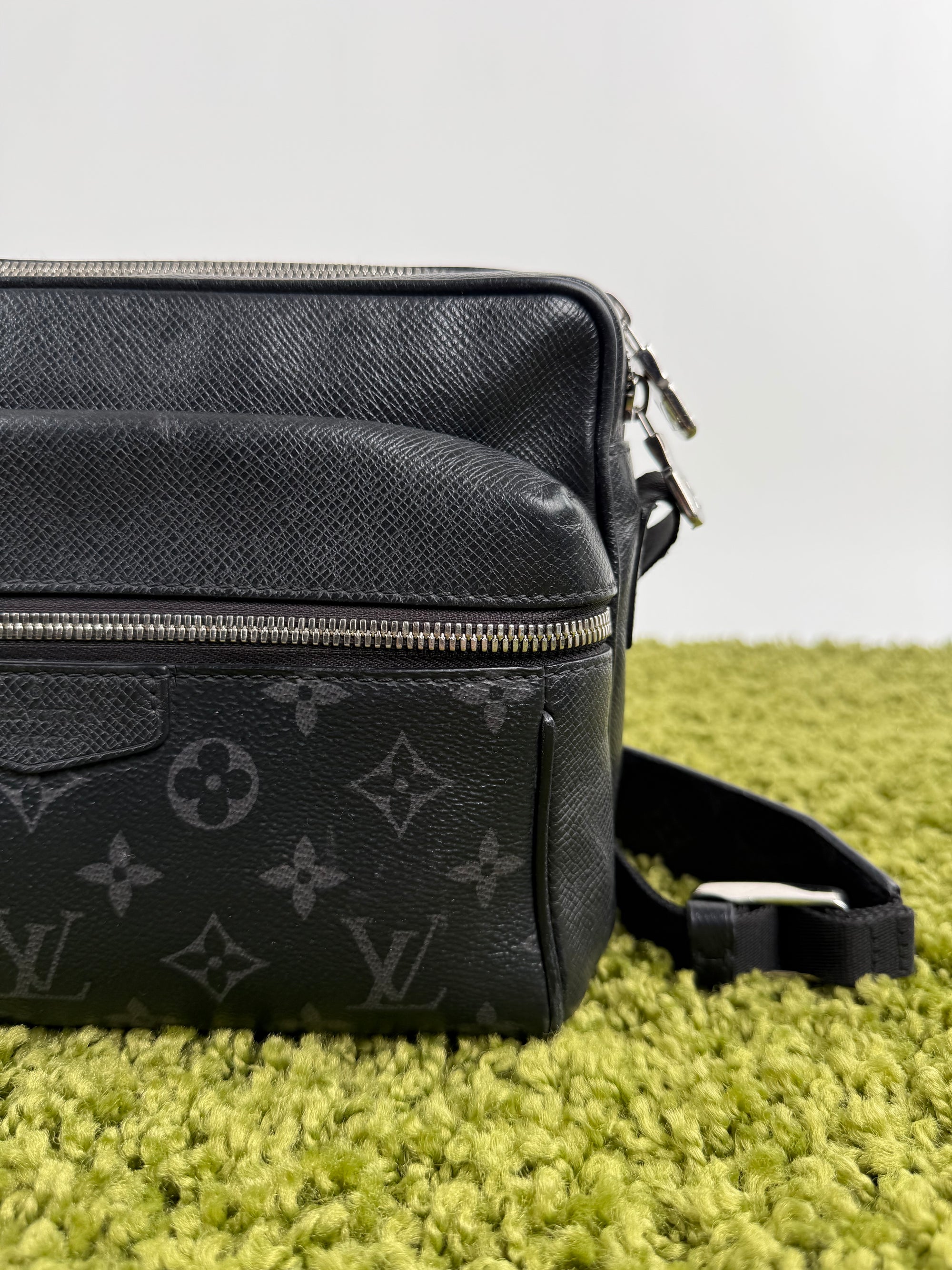 Borsello Louis Vuitton In pelle Nero