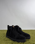 Louboutin Size 44 nere in camoscio